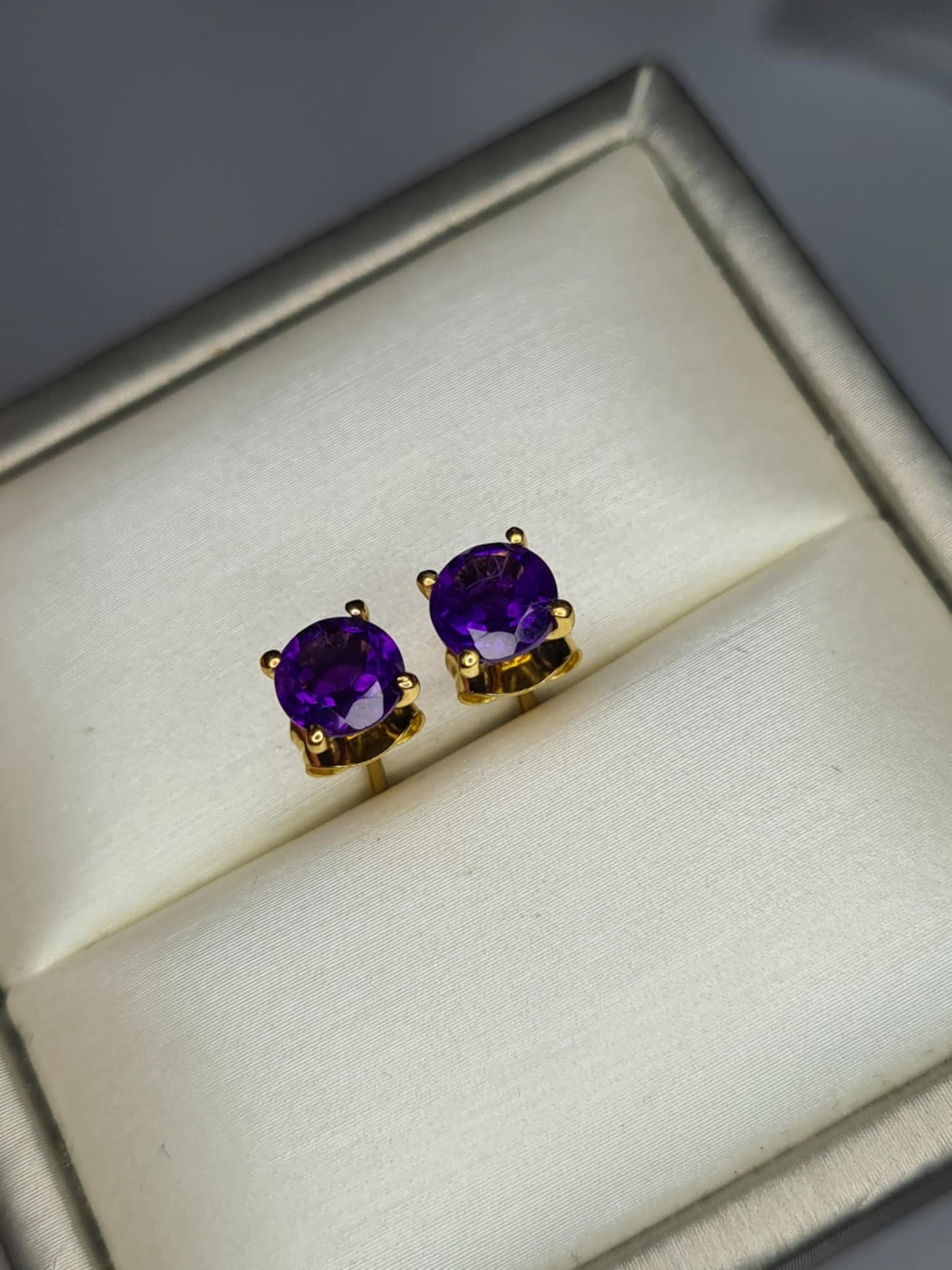 AAA 1.50ct African Amethyst Solitaire Stud Earring in 18K Gold Overlay 925 Sterling Silver