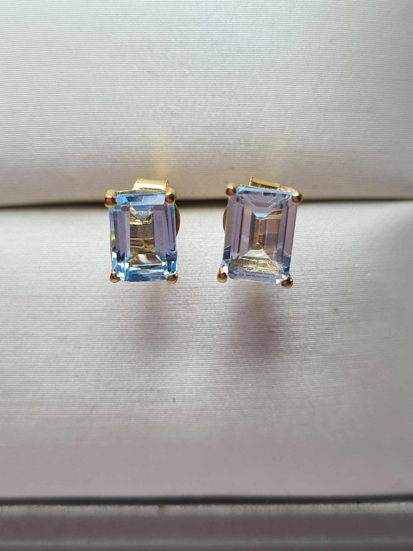 2.73ct Skyblue Topaz Solitaire Earrings in 18K Yellow Gold Overlay 925 Sterling Silver