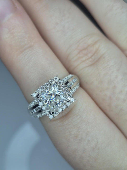 2.80ct Princess Cut Moissanite Ring in Rhodium Overlay 925 Sterling Silver SIZE N