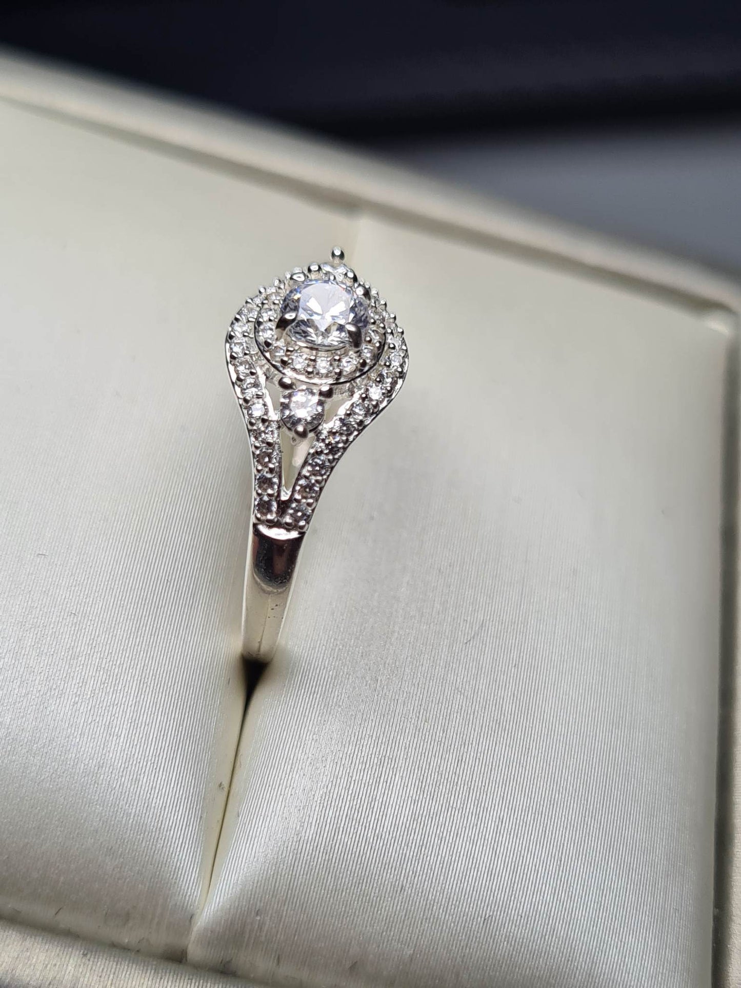 1ct Simulated Diamond Cluster Ring 925 Sterling Silver SIZE K