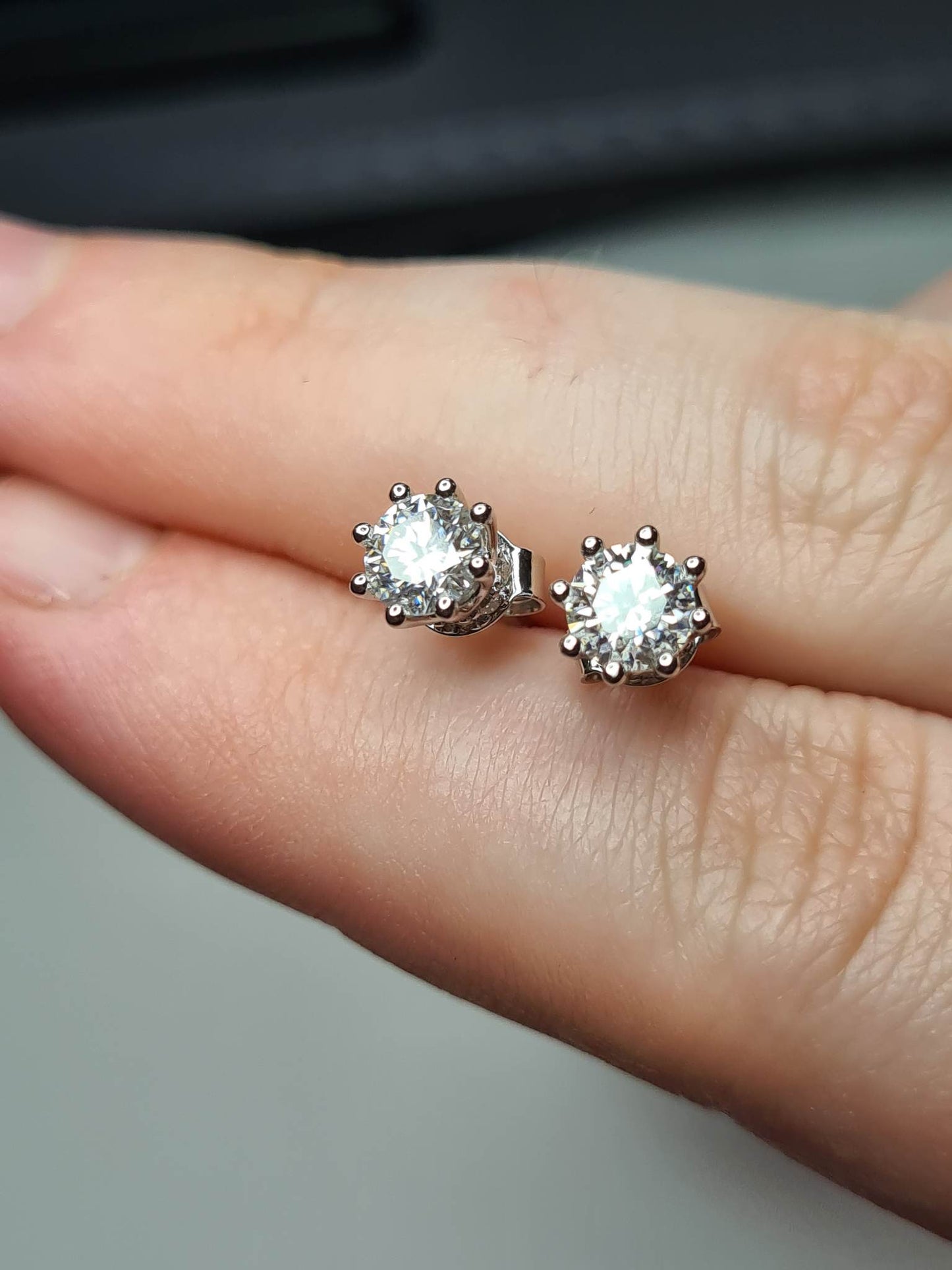 1.060ct Moissanite Halo Stud Earrings 925 Sterling Silver