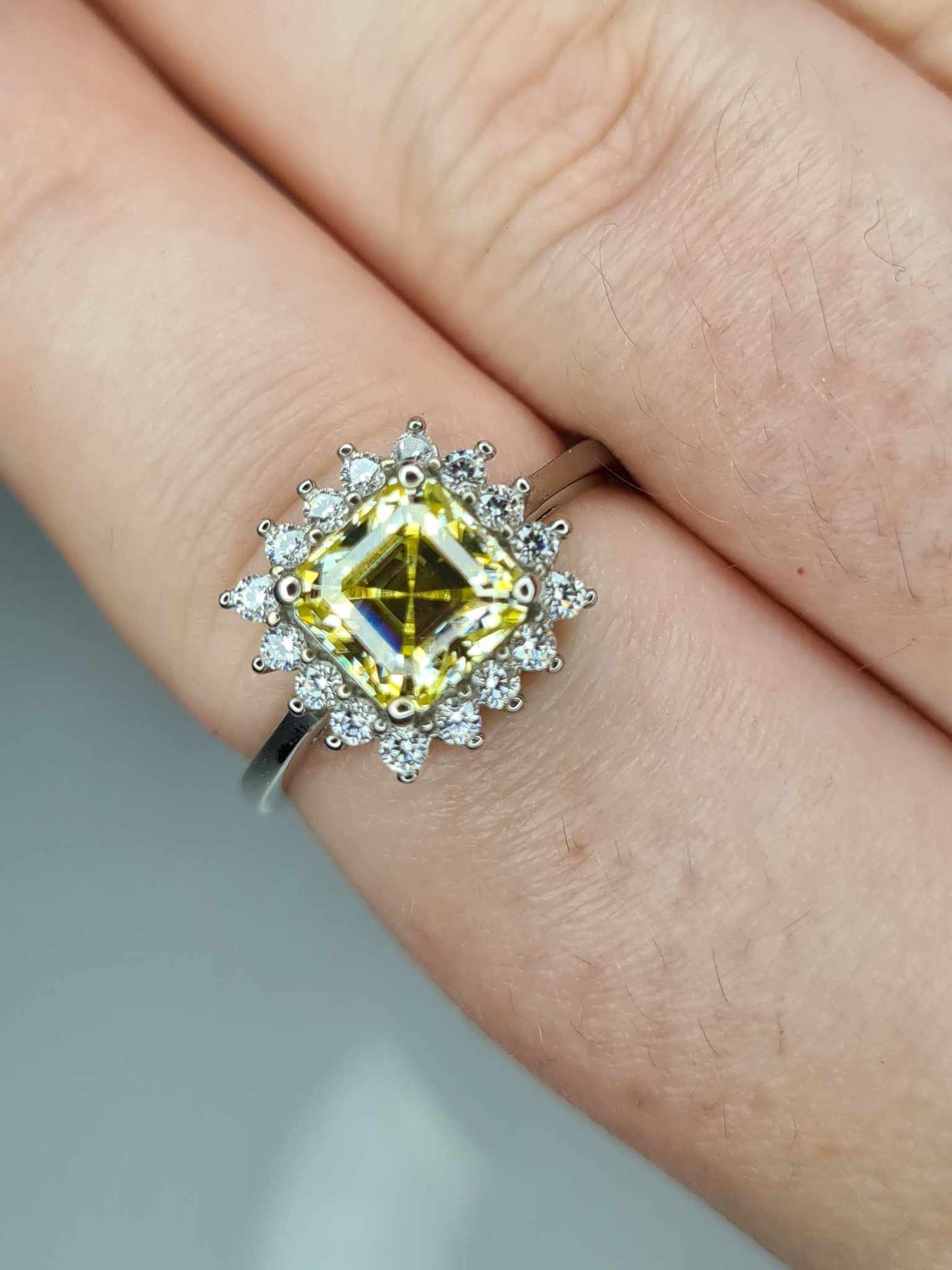2.07ct Canary Moissanite Ring in 925 Sterling Silver SIZE P