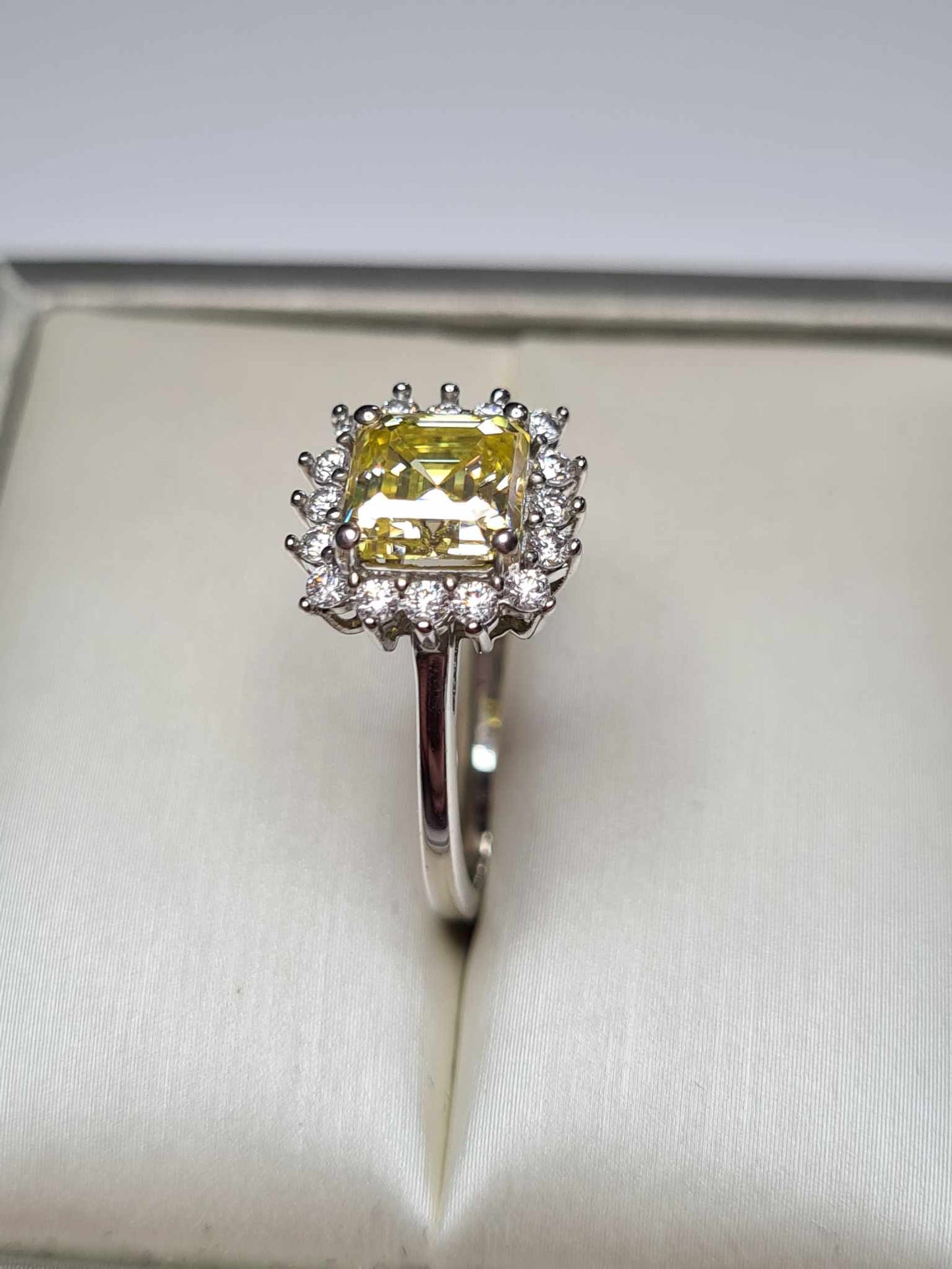 2.07ct Canary Moissanite Ring in 925 Sterling Silver SIZE P
