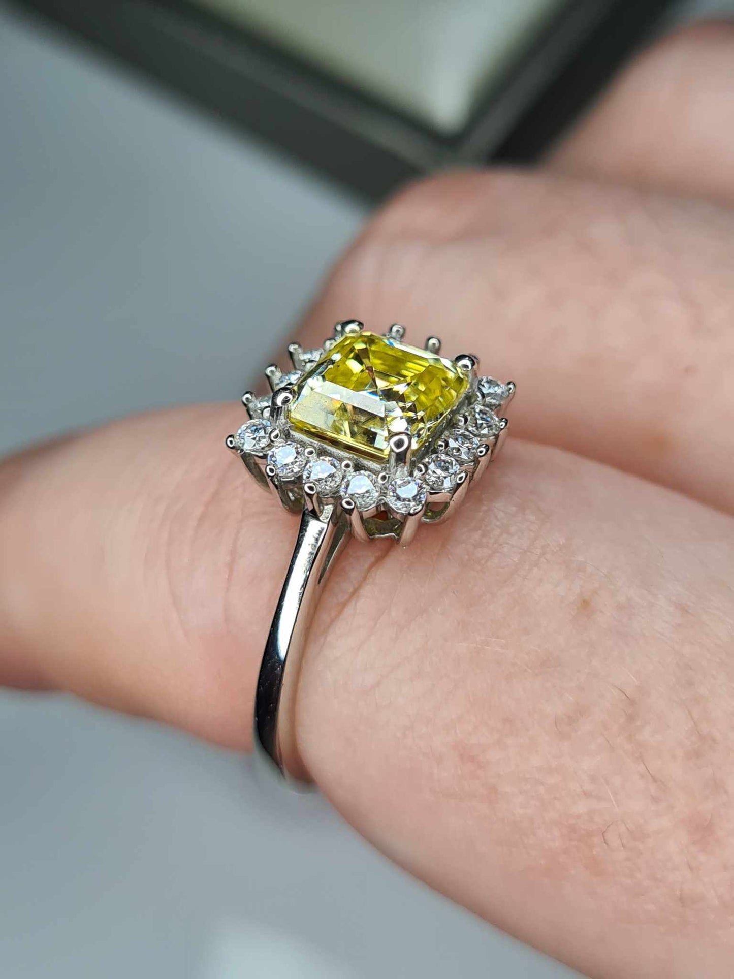 2.07ct Canary Moissanite Ring in 925 Sterling Silver SIZE P