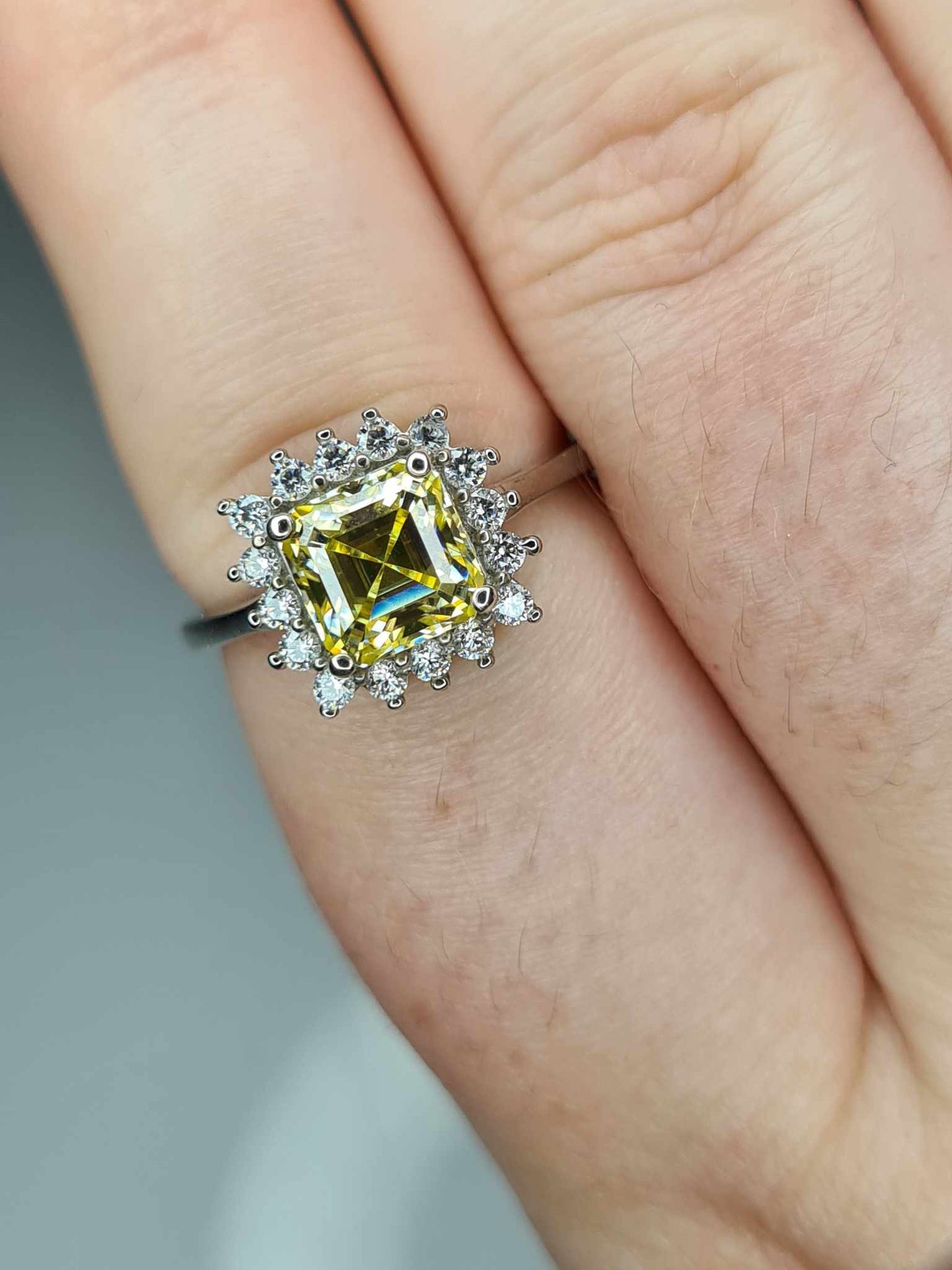 2.07ct Canary Moissanite Ring in 925 Sterling Silver SIZE P