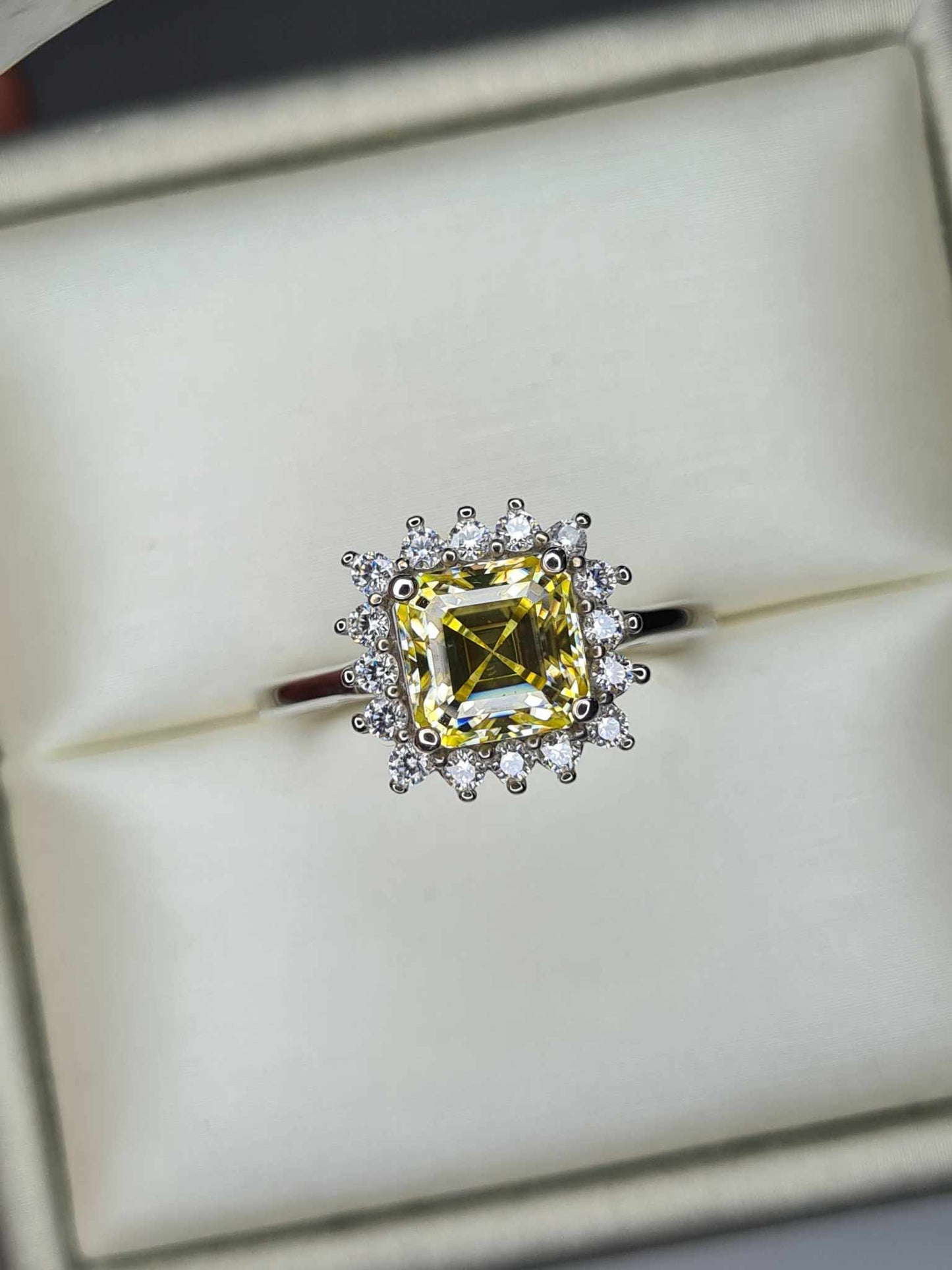 2.07ct Canary Moissanite Ring in 925 Sterling Silver SIZE P