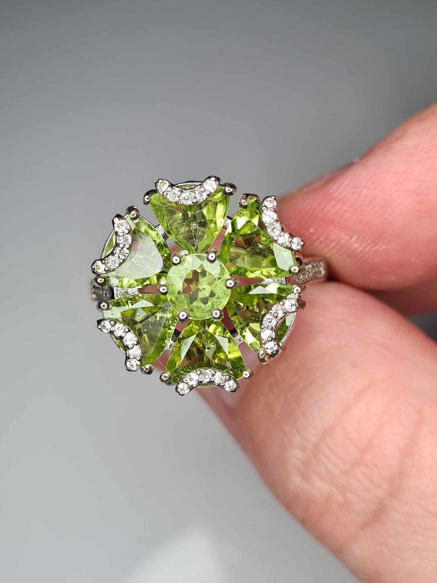 5.22ct Floral Natural Hebei Peridot & Cambodian Zircon Ring 925 Sterling Silver SIZE N
