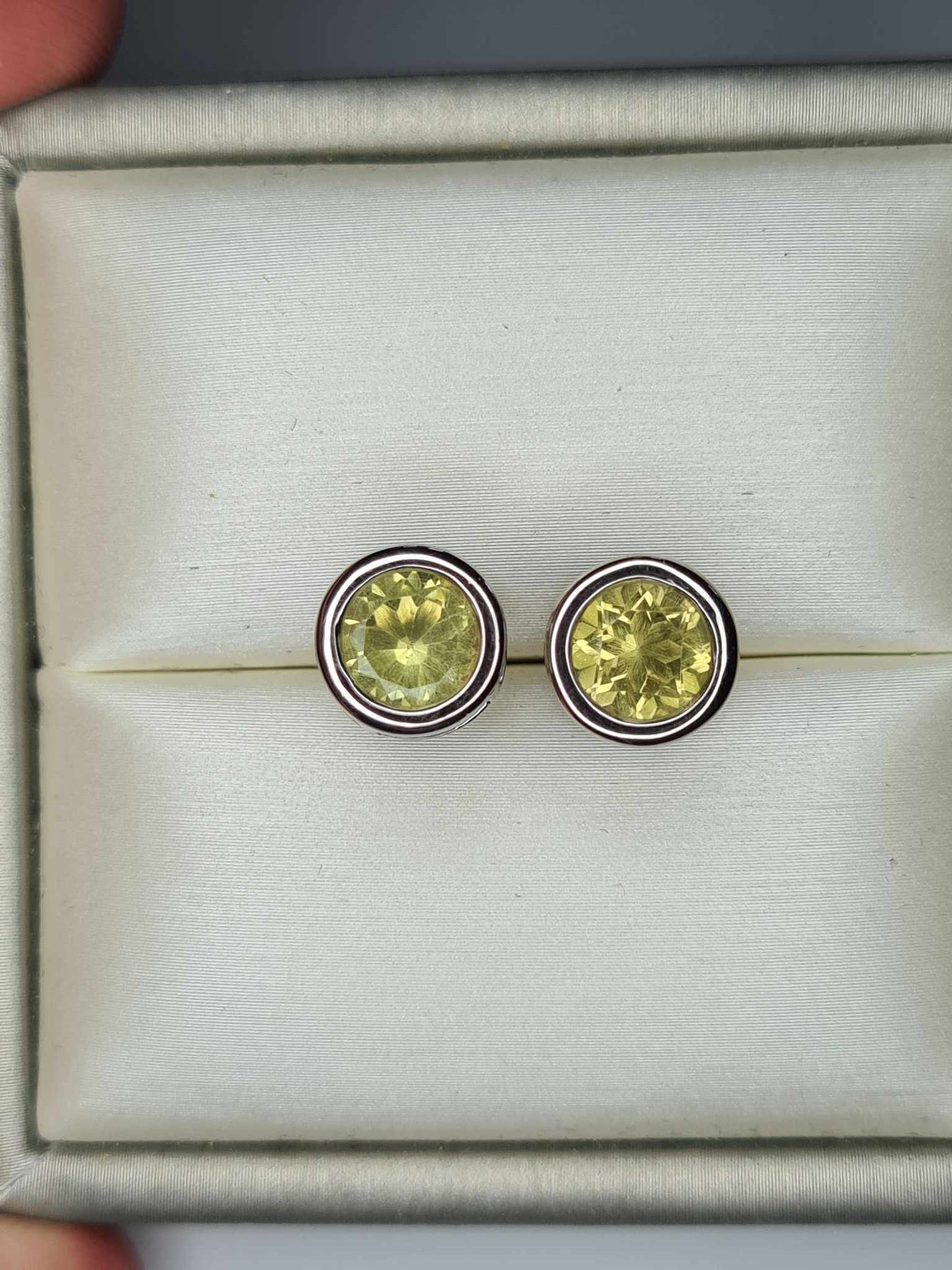 2.31ct Ouro Verde Quartz Solitaire Stud Earrings in Platinum Overlay Sterling Silver