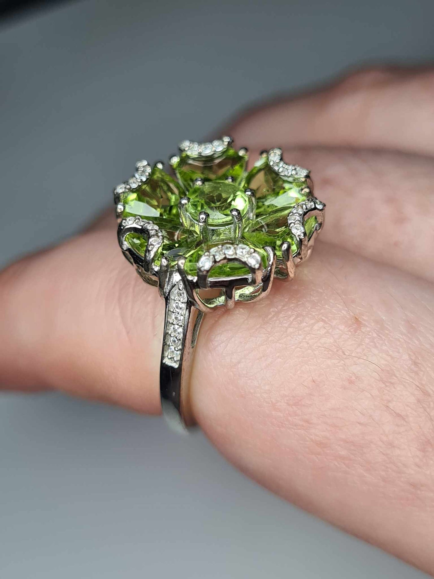 5.22ct Floral Natural Hebei Peridot & Cambodian Zircon Ring 925 Sterling Silver SIZE N