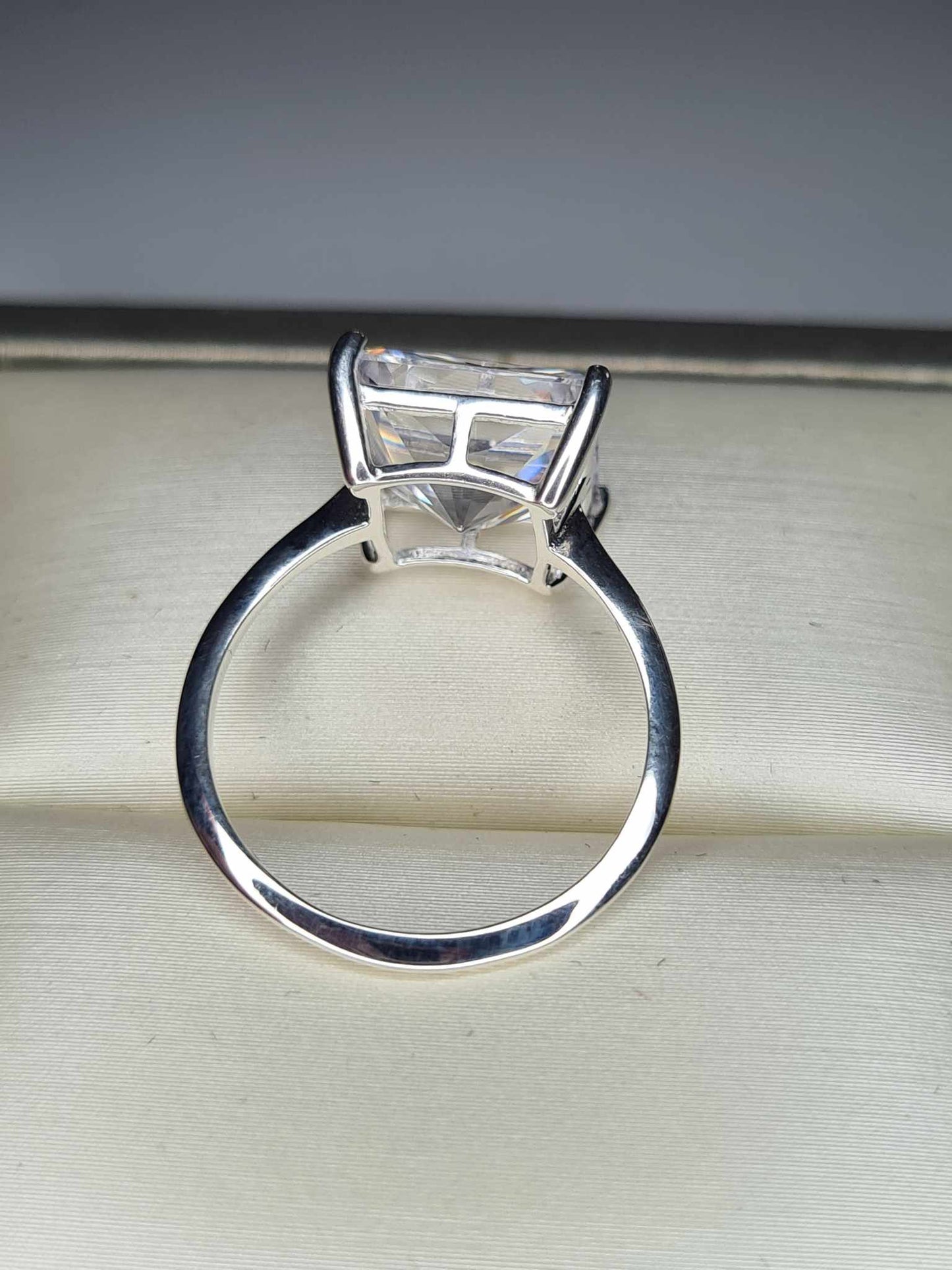 9.27 Ct Swarovski Zirconia Square Cut Solitaire Ring 925 Sterling Silver SIZE N