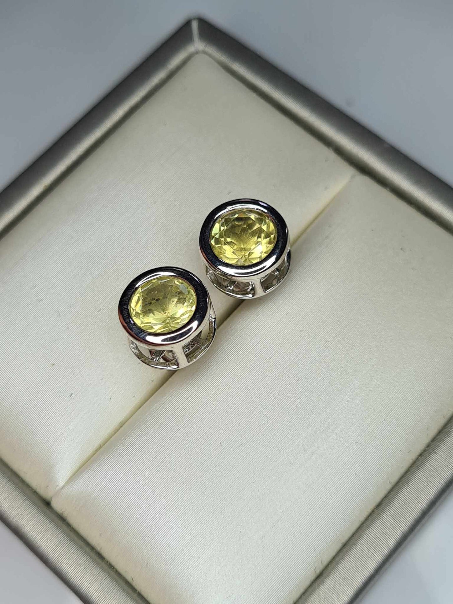 2.31ct Ouro Verde Quartz Solitaire Stud Earrings in Platinum Overlay Sterling Silver