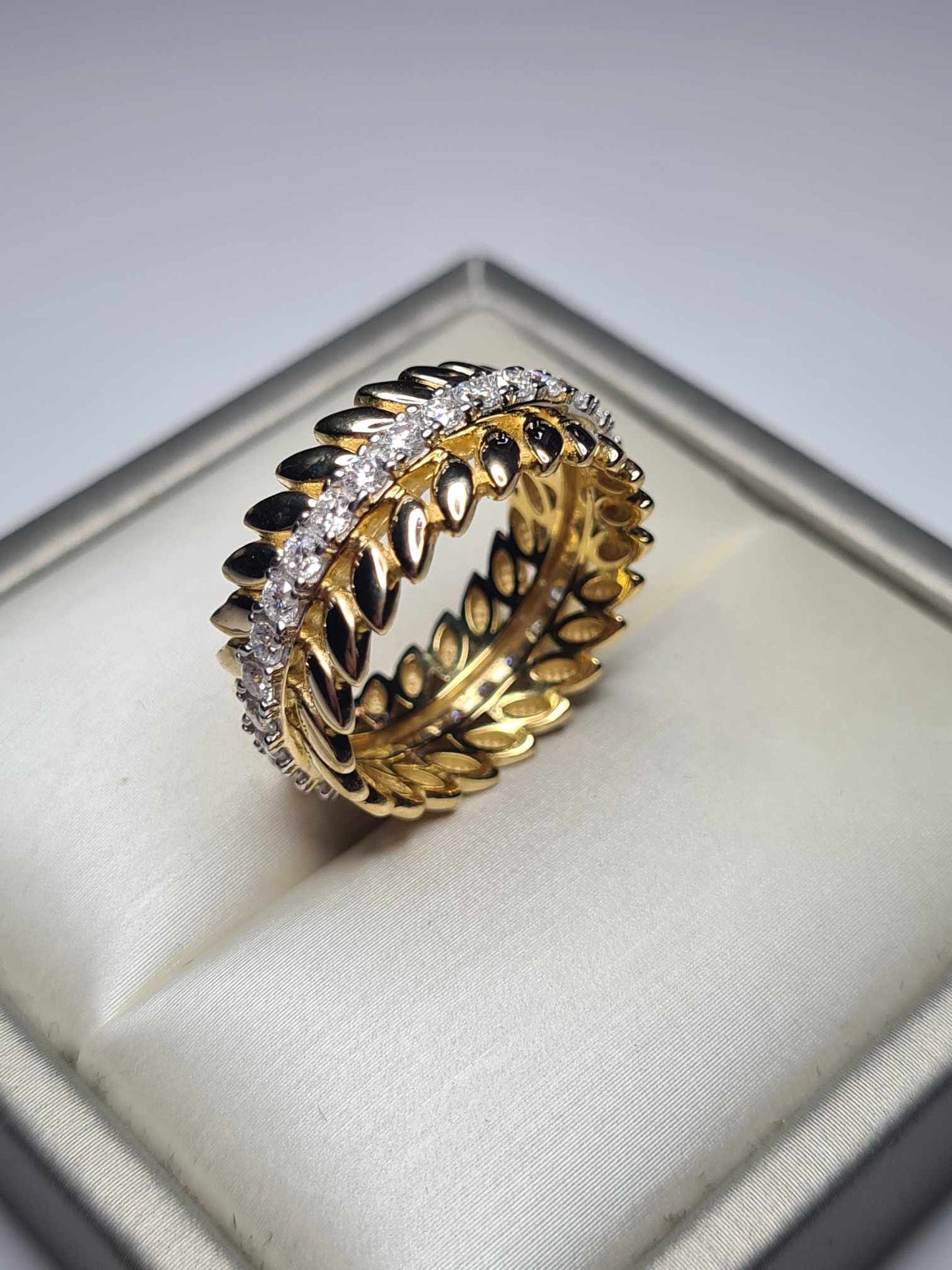 Moissanite Wreath Band Ring in 18K Gold Overlay 925 Sterling Silver SIZE O