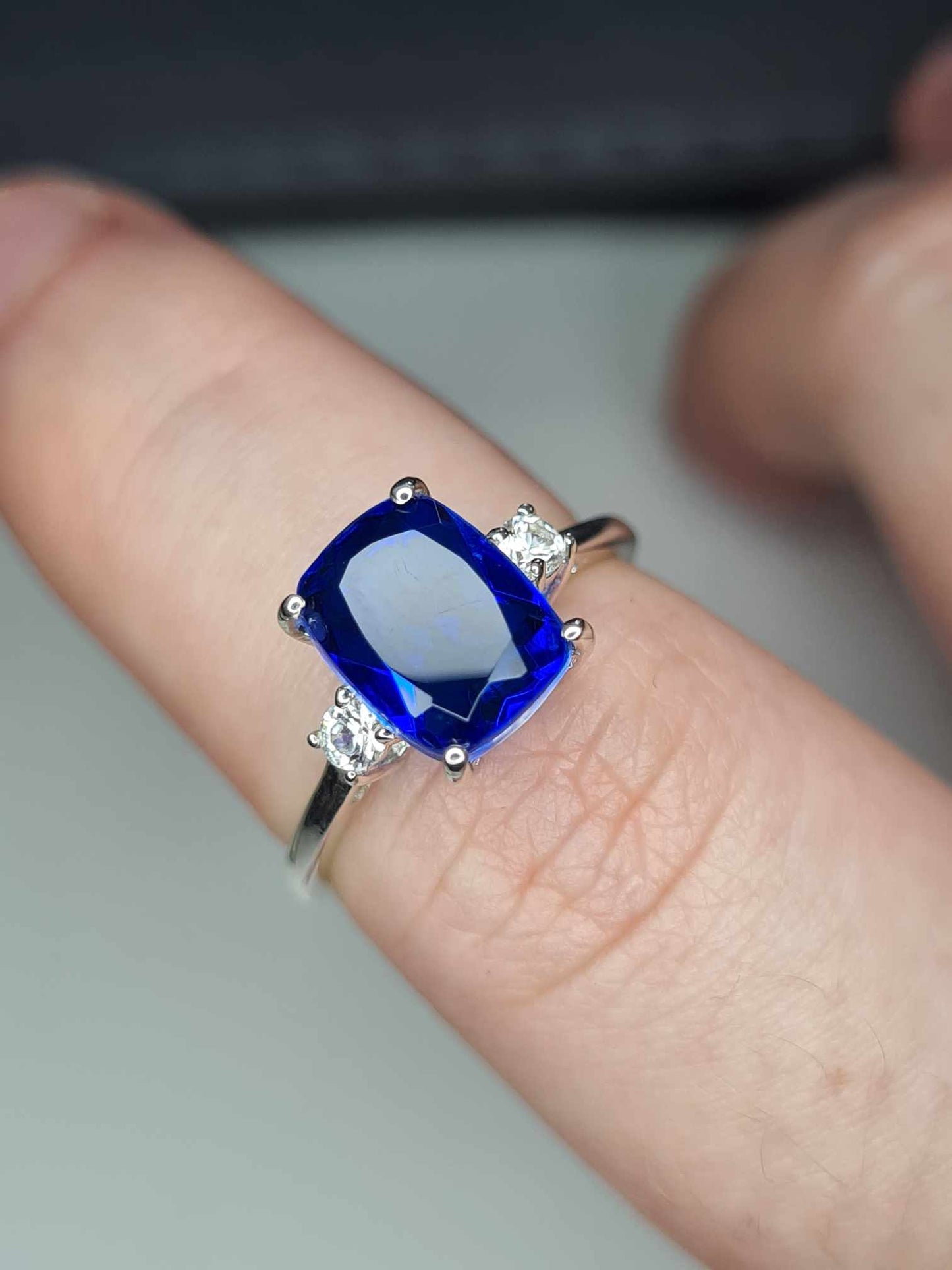 2.55ct Ceylon Colour Quartz and Natural Zircon Ring in Sterling Silver SIZE M