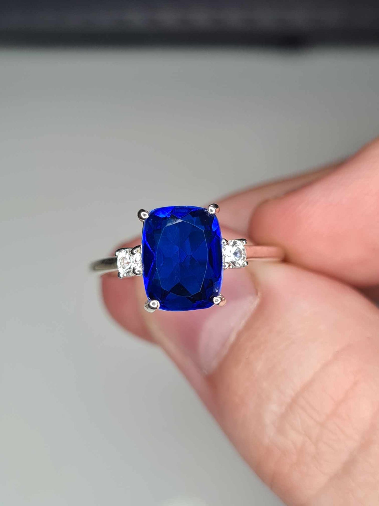 2.55ct Ceylon Colour Quartz and Natural Zircon Ring in Sterling Silver SIZE M