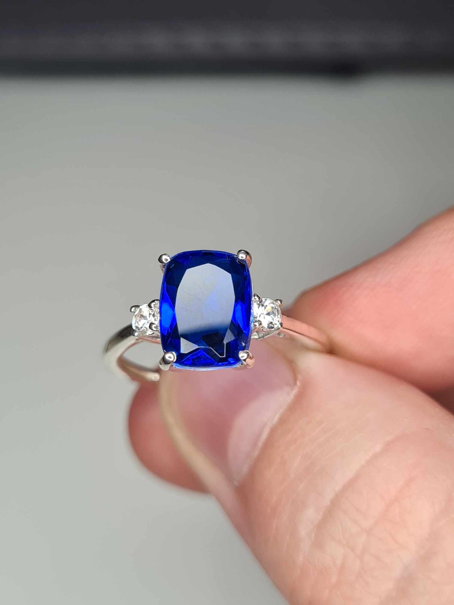 2.55ct Ceylon Colour Quartz and Natural Zircon Ring in Sterling Silver SIZE M