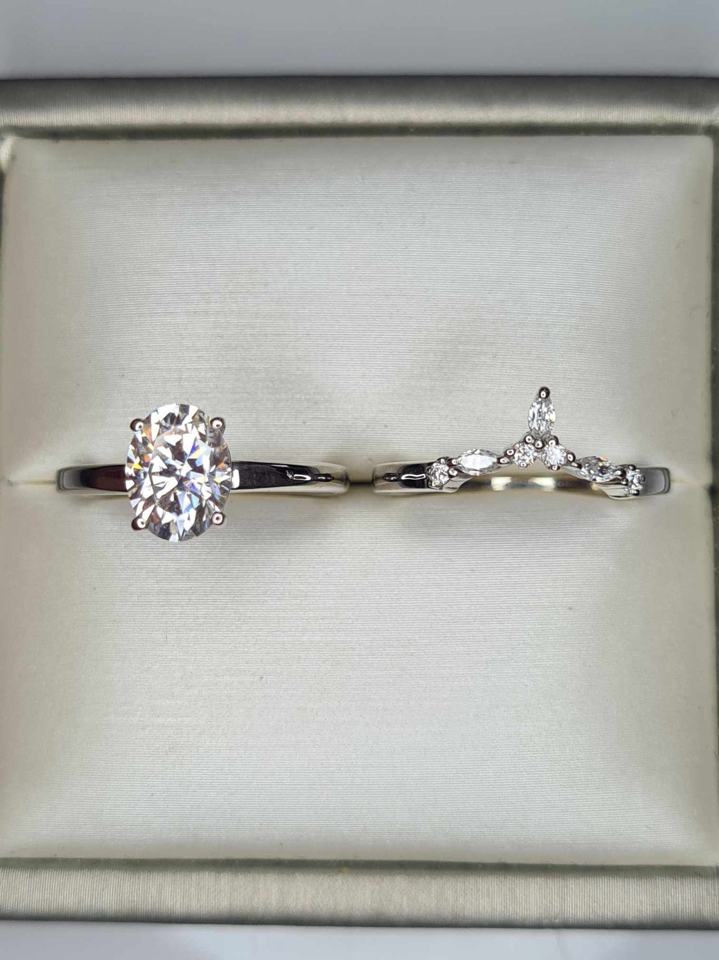 Set Of 2 Moissanite Engagement Rings 1.390ct 925 sterling silver SIZE K
