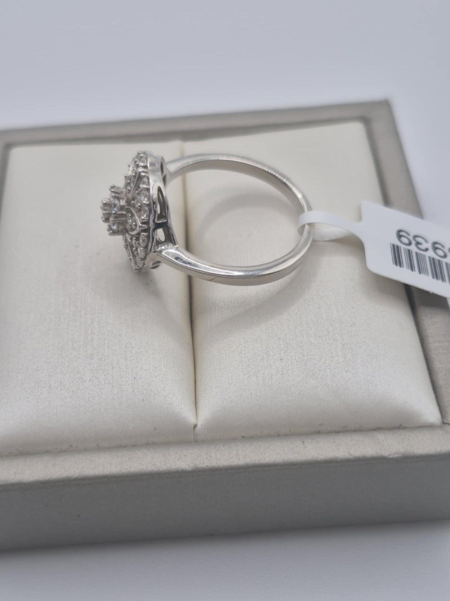 1.38 Ct. Swarovski Zirconia Floral Ring Platinum Overlay 925 Sterling Silver SIZE O