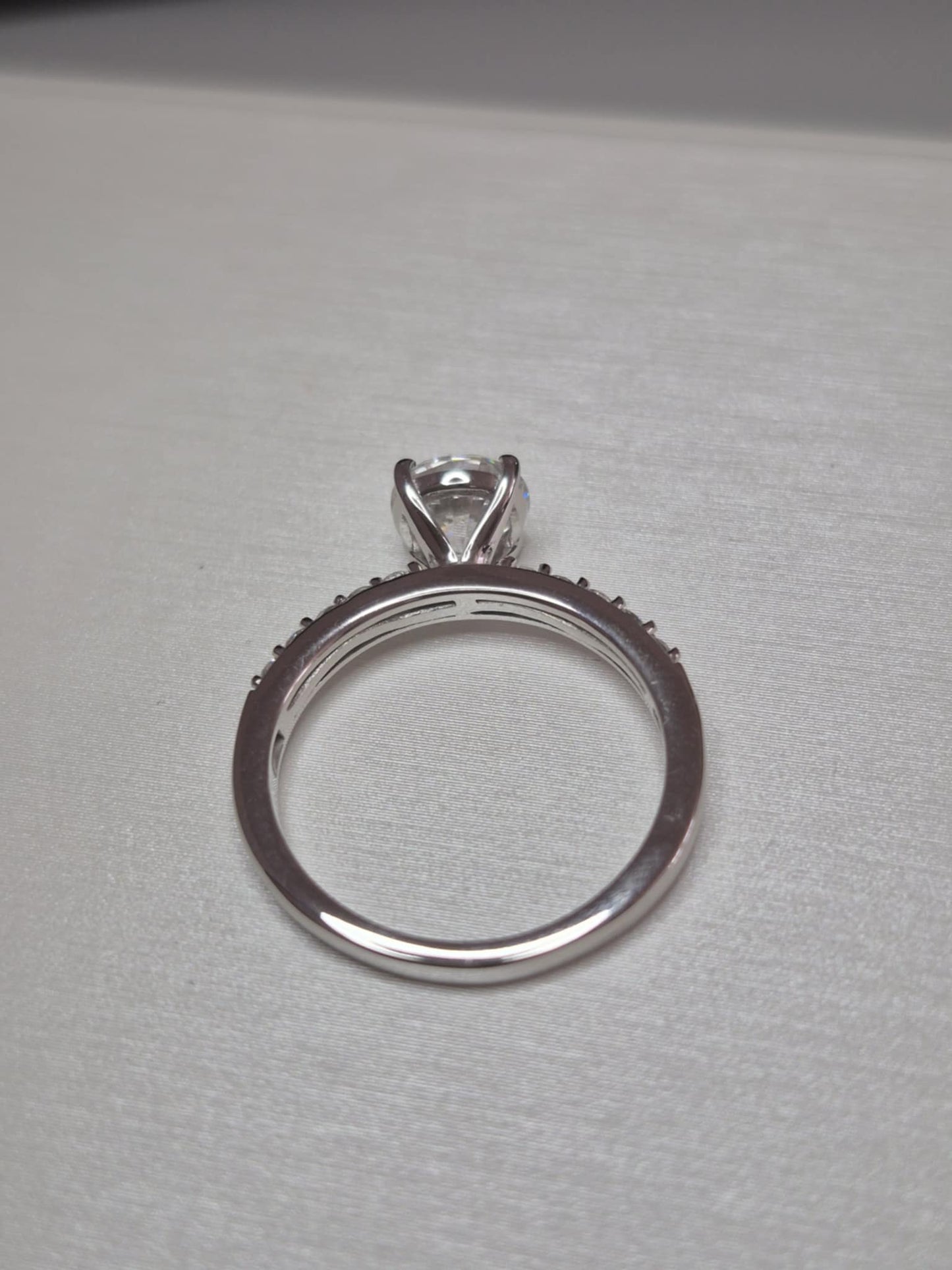 2.86ct Swarovski Zirconia Solitaire Ring in Rhodium Overlay 925 Sterling Silver