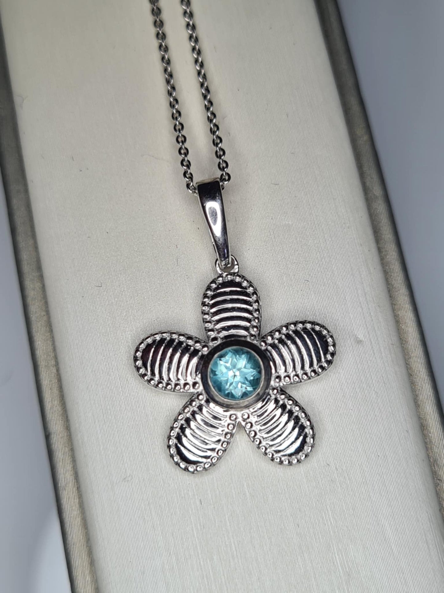 0.510ct. Lagoon Apatite Necklace in Rhodium Overlay 925 Sterling Silver