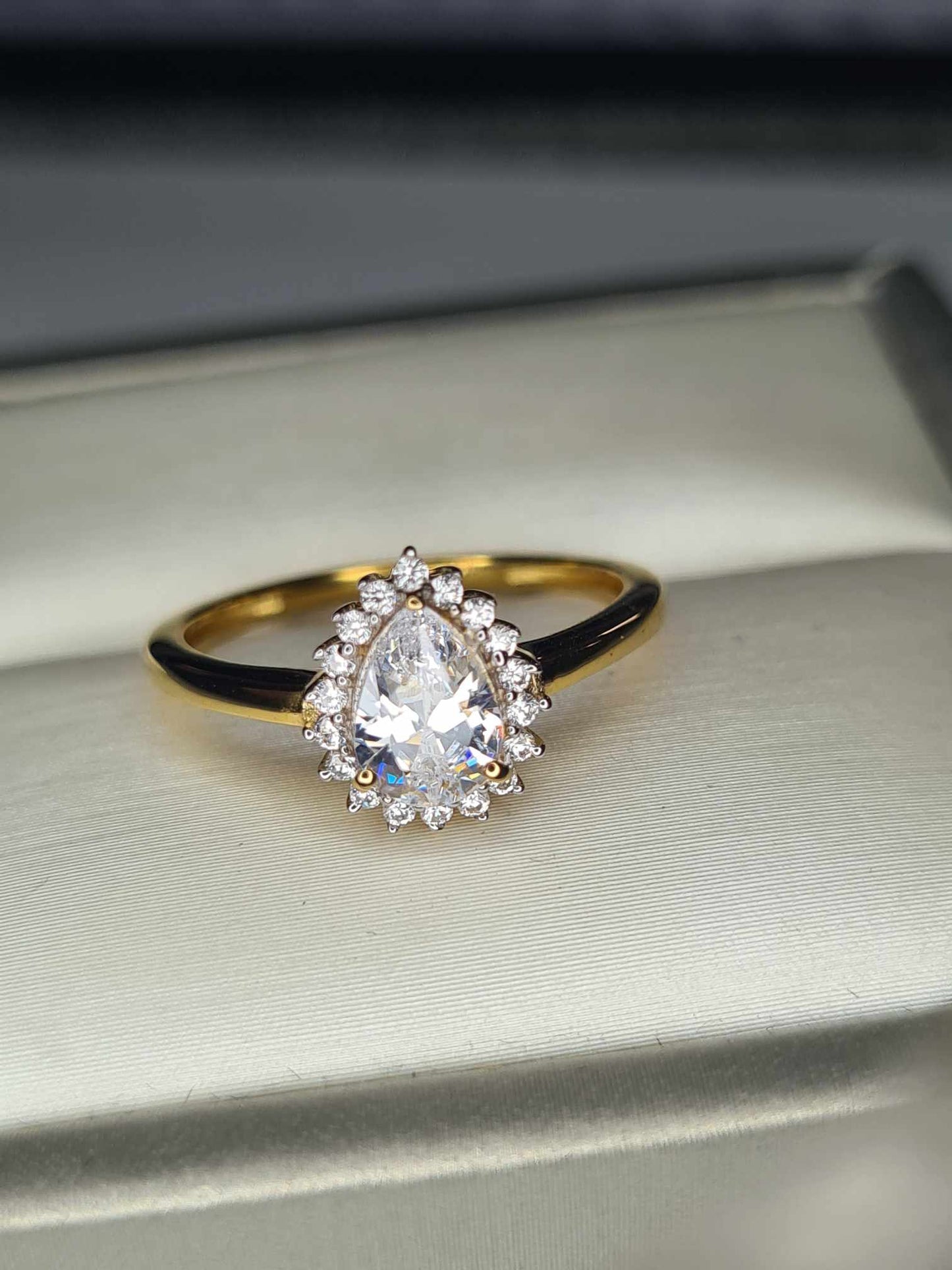 1.280ct Cubic Zirconia Pear Cut Halo Ring 18k gold overlay 925 sterling silver SIZE L