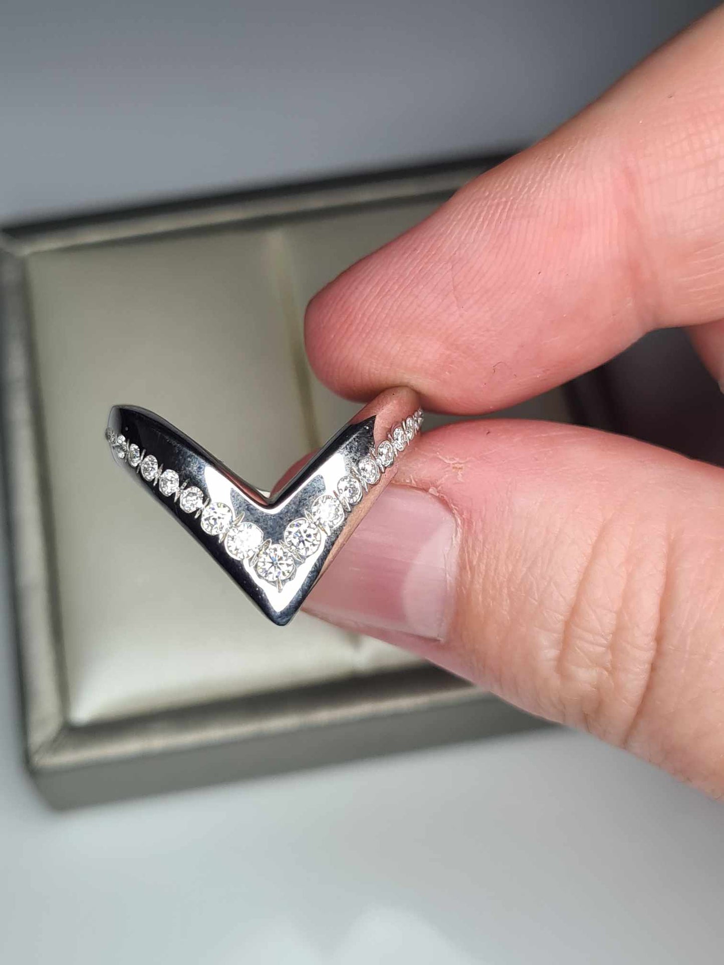 0.45ct Moissanite Wishbone Ring in Platinum Overlay 925 Sterling Silver SIZE L