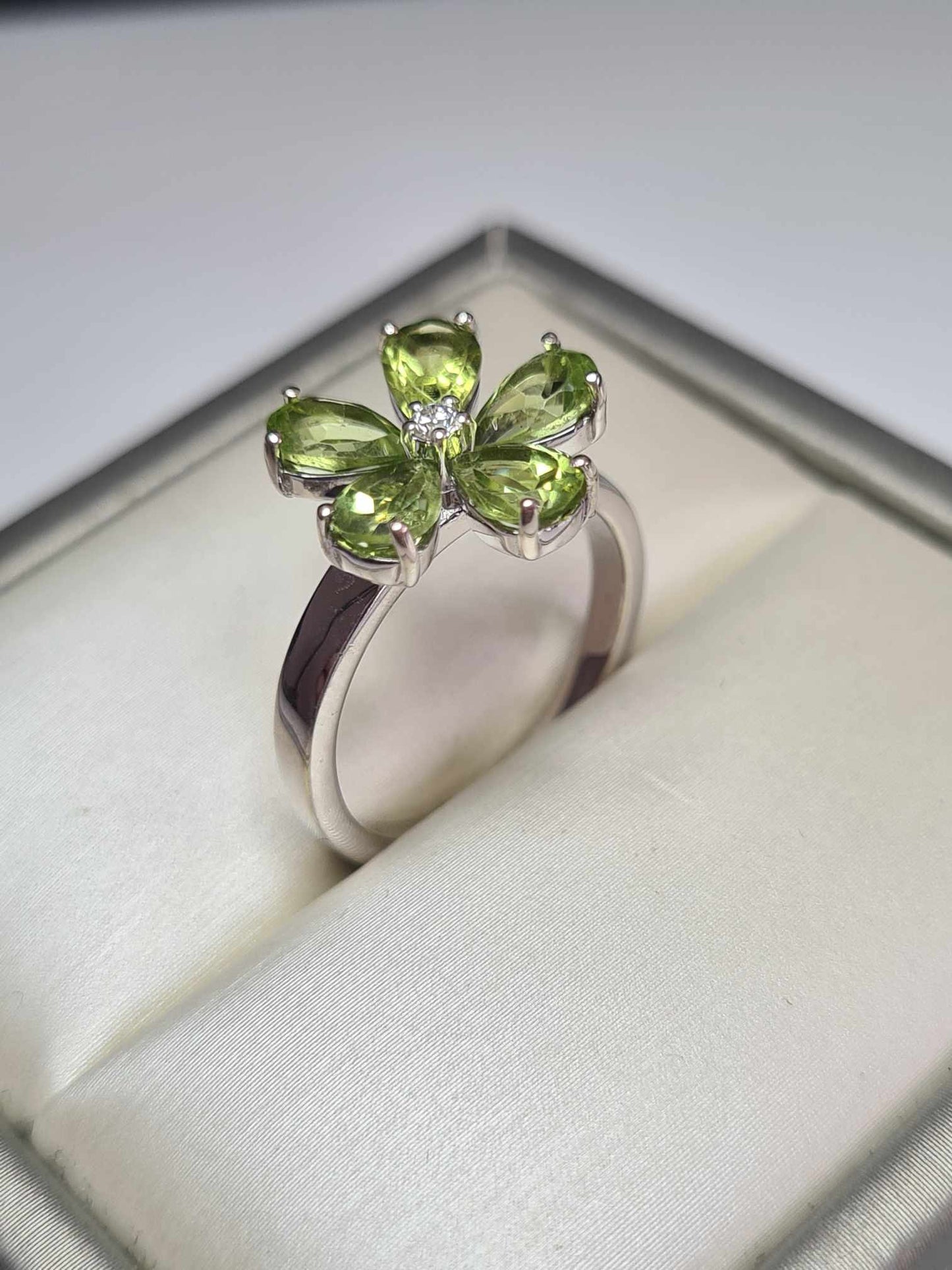 2.10 Ct Hebei Peridot & Moissanite Floral Ring in Rhodium Overlay 925 Sterling Silver