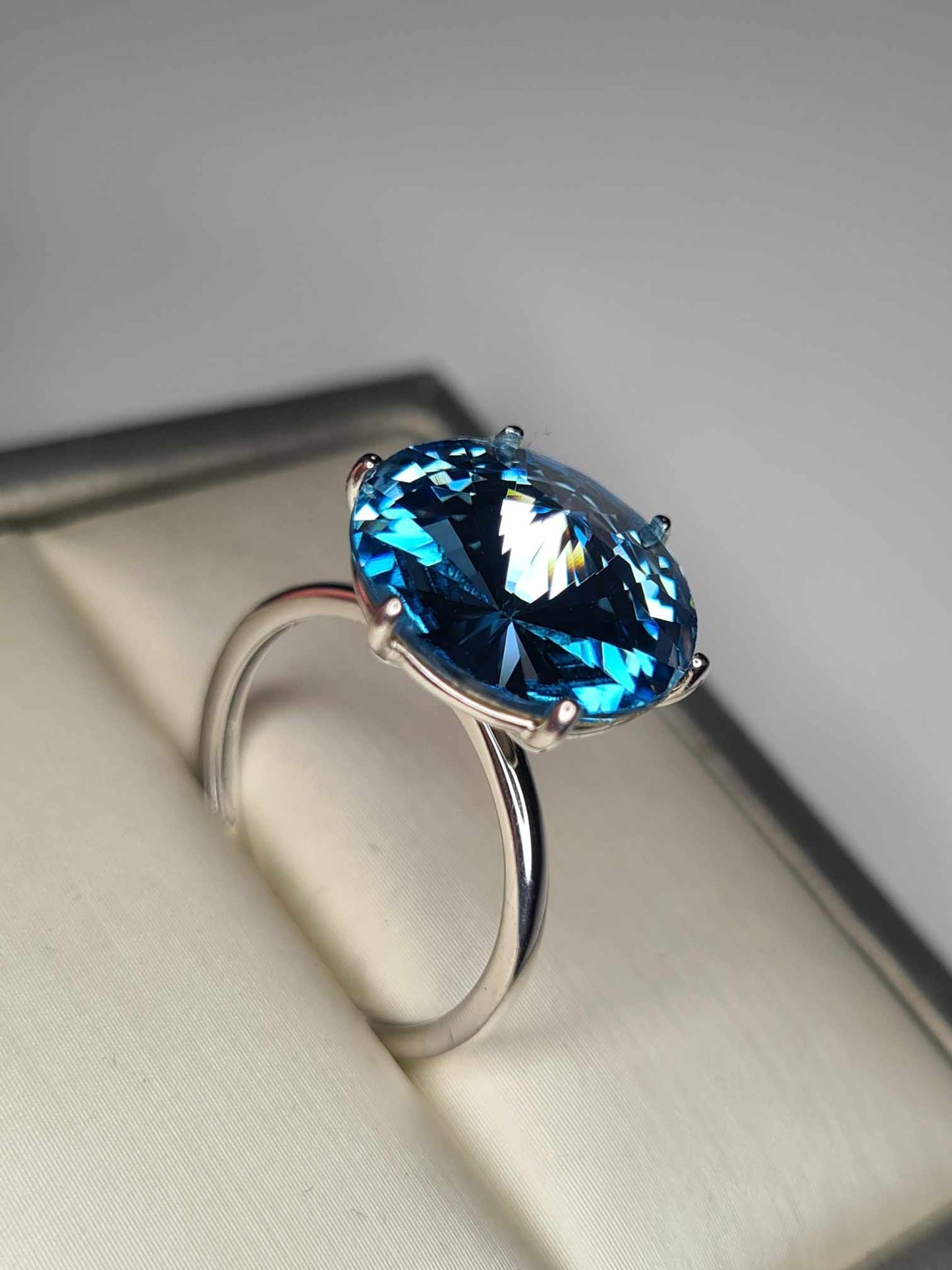 5.600ct Aquamarine Swarovski Crystal Solitaire Ring 925 Sterling Silver SIZE O