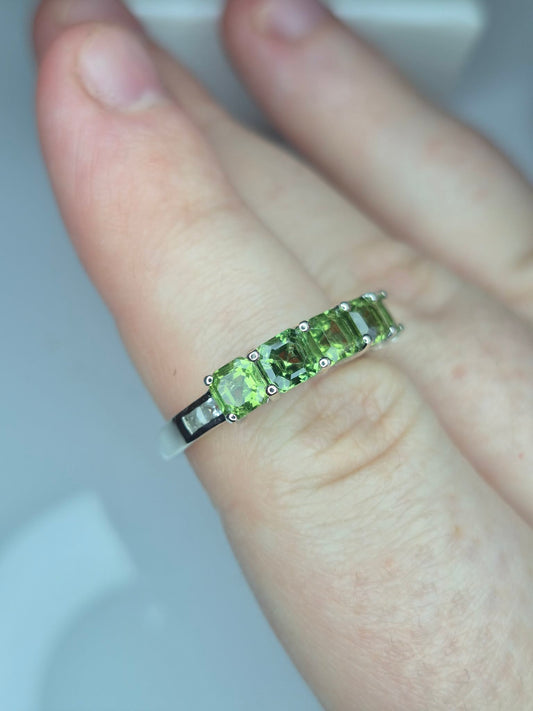 2ct Green Apatite 5 Stone Ring in Platinum Overlay 925 Sterling Silver SIZE N