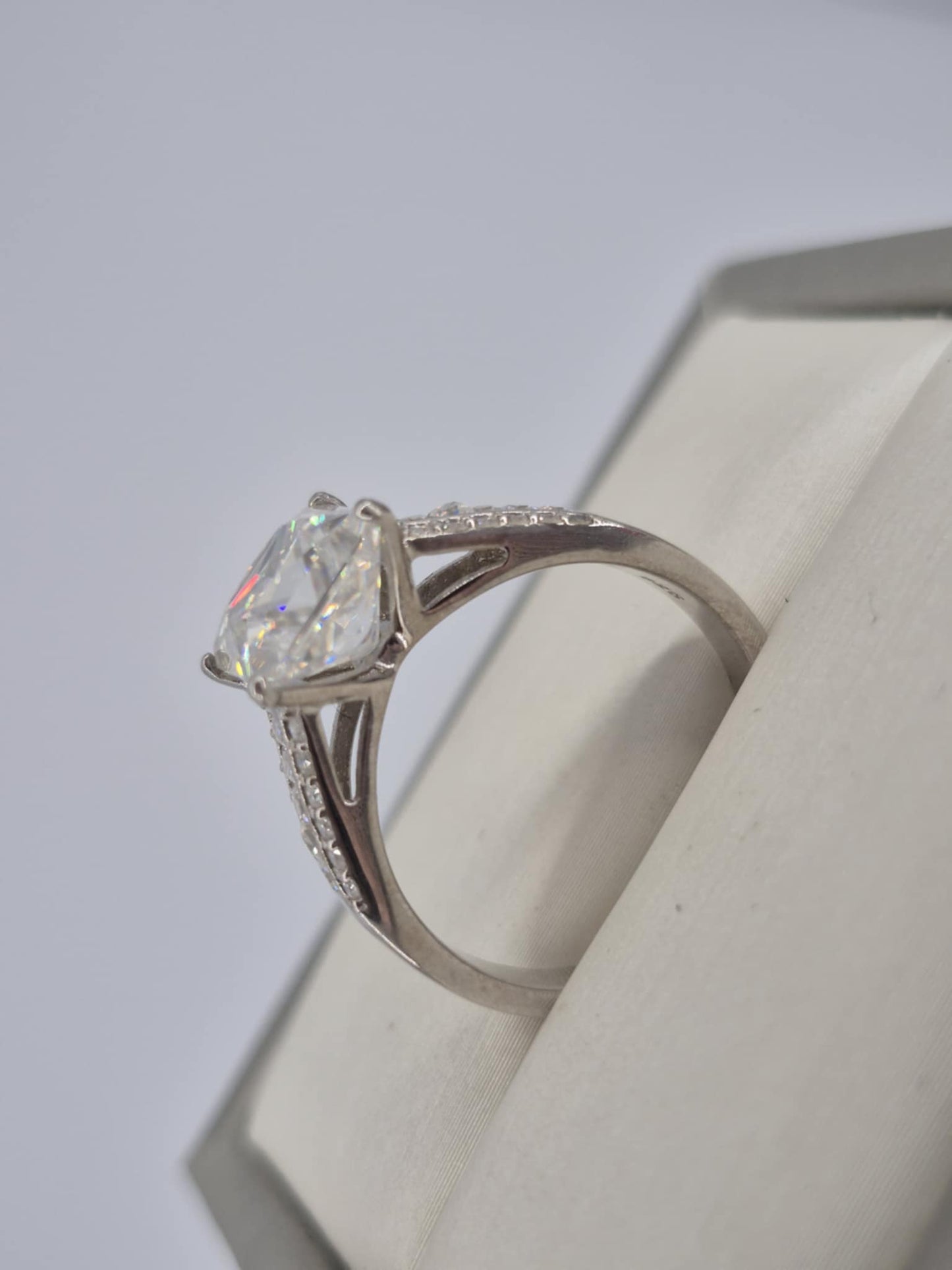 3.21ct Princess Cut Moissanite Ring in Rhodium Overlay 925 Sterling Silver SIZE N