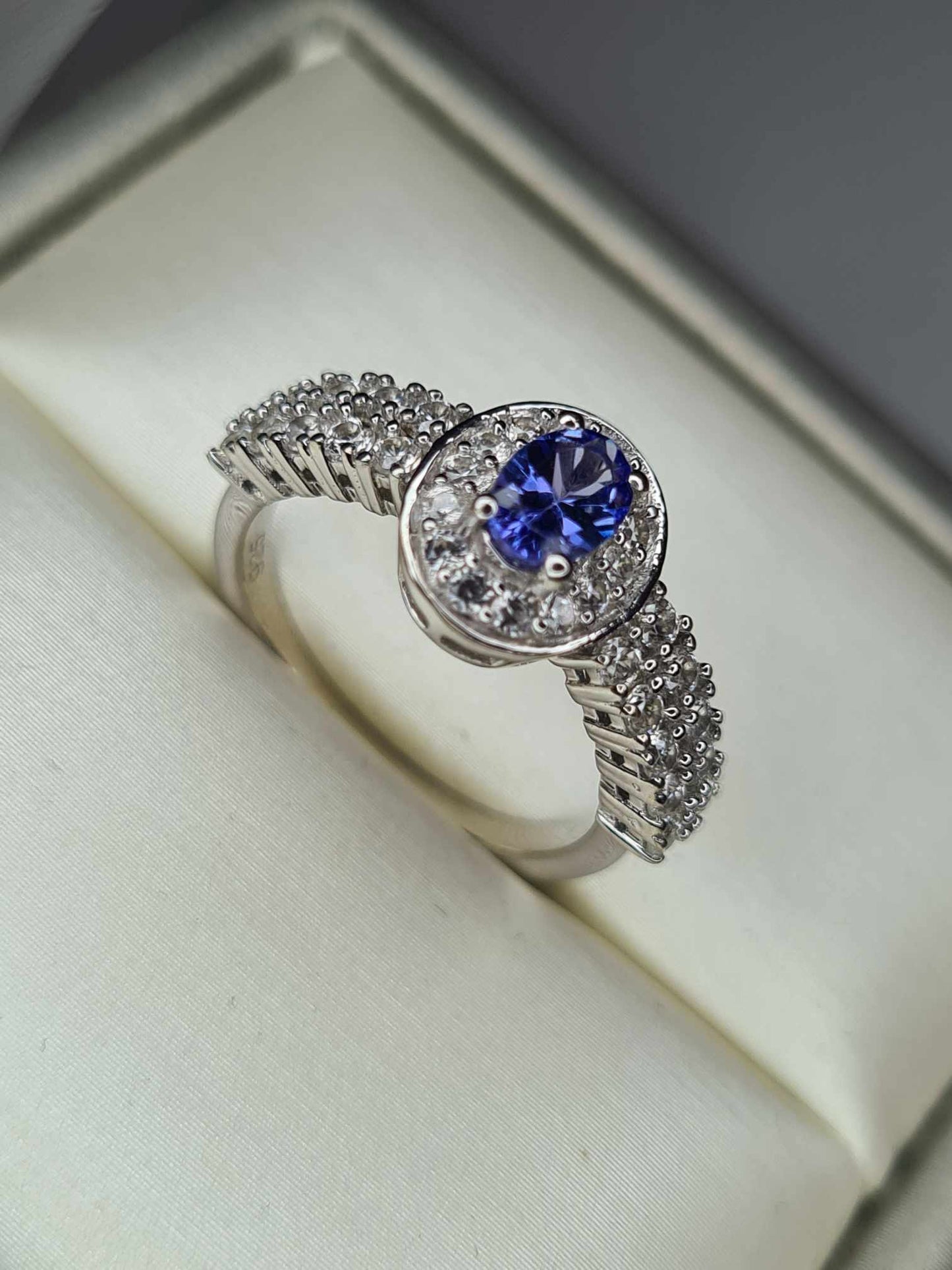 1.35ct AAA Tanzanite & Natural Zircon Ring in Platinum Overlay 925 Sterling Silver SIZE L