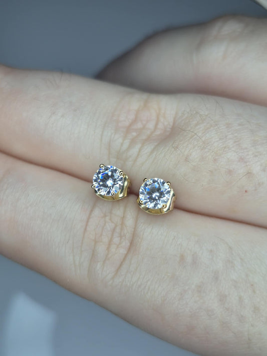 1.50ct 9K Gold Swarovski Zirconia Solitaire Stud Earrings