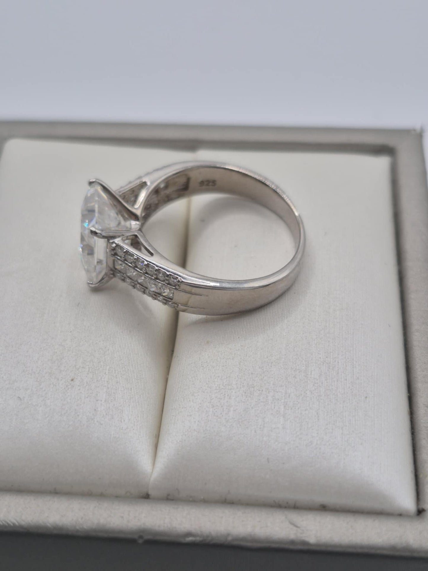 3.21ct Princess Cut Moissanite Ring in Rhodium Overlay 925 Sterling Silver SIZE N