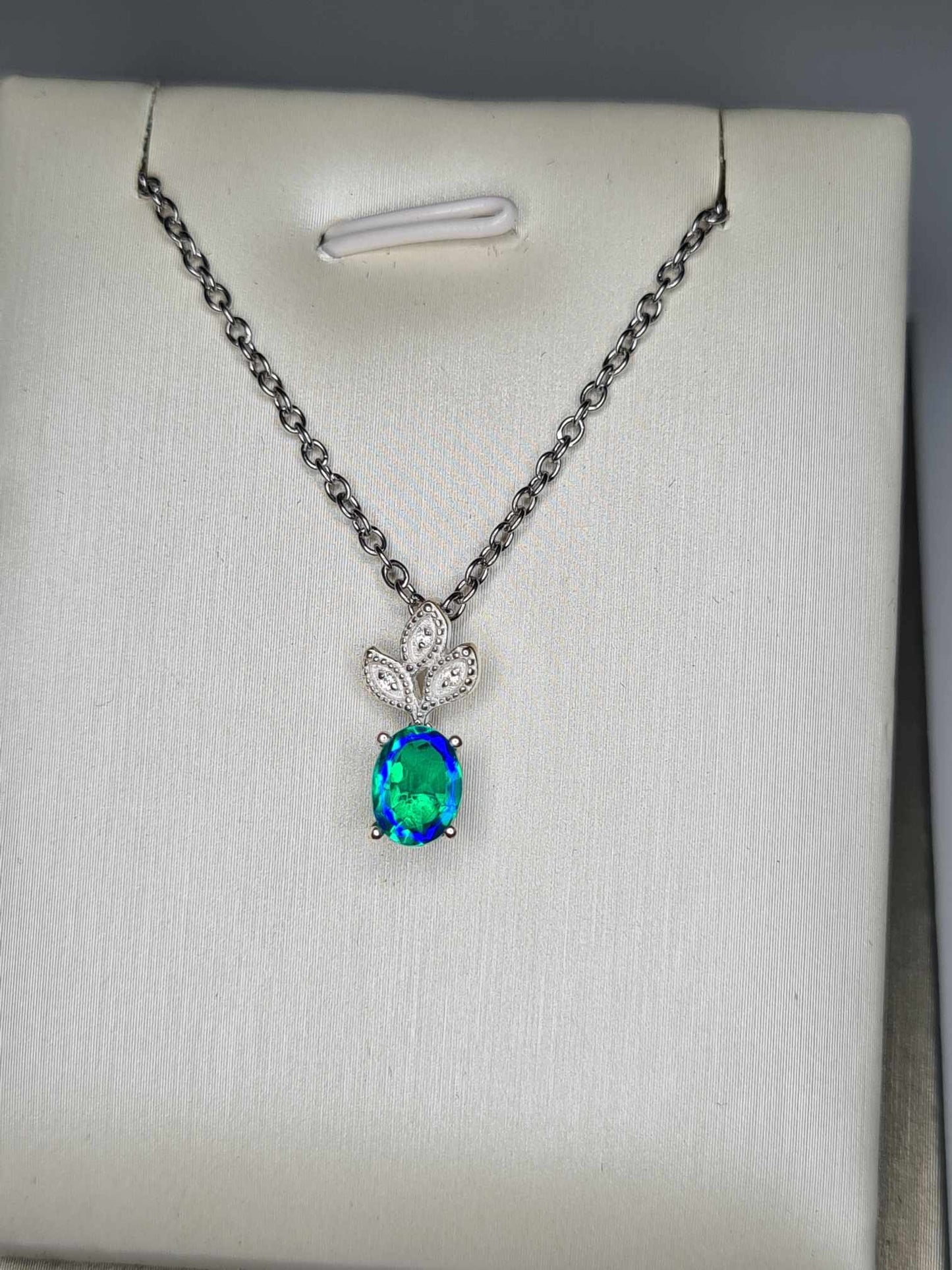 1.06 Ct. Peacock Triplet Quartz and Natural Zircon 925 Sterling Silver Pendant