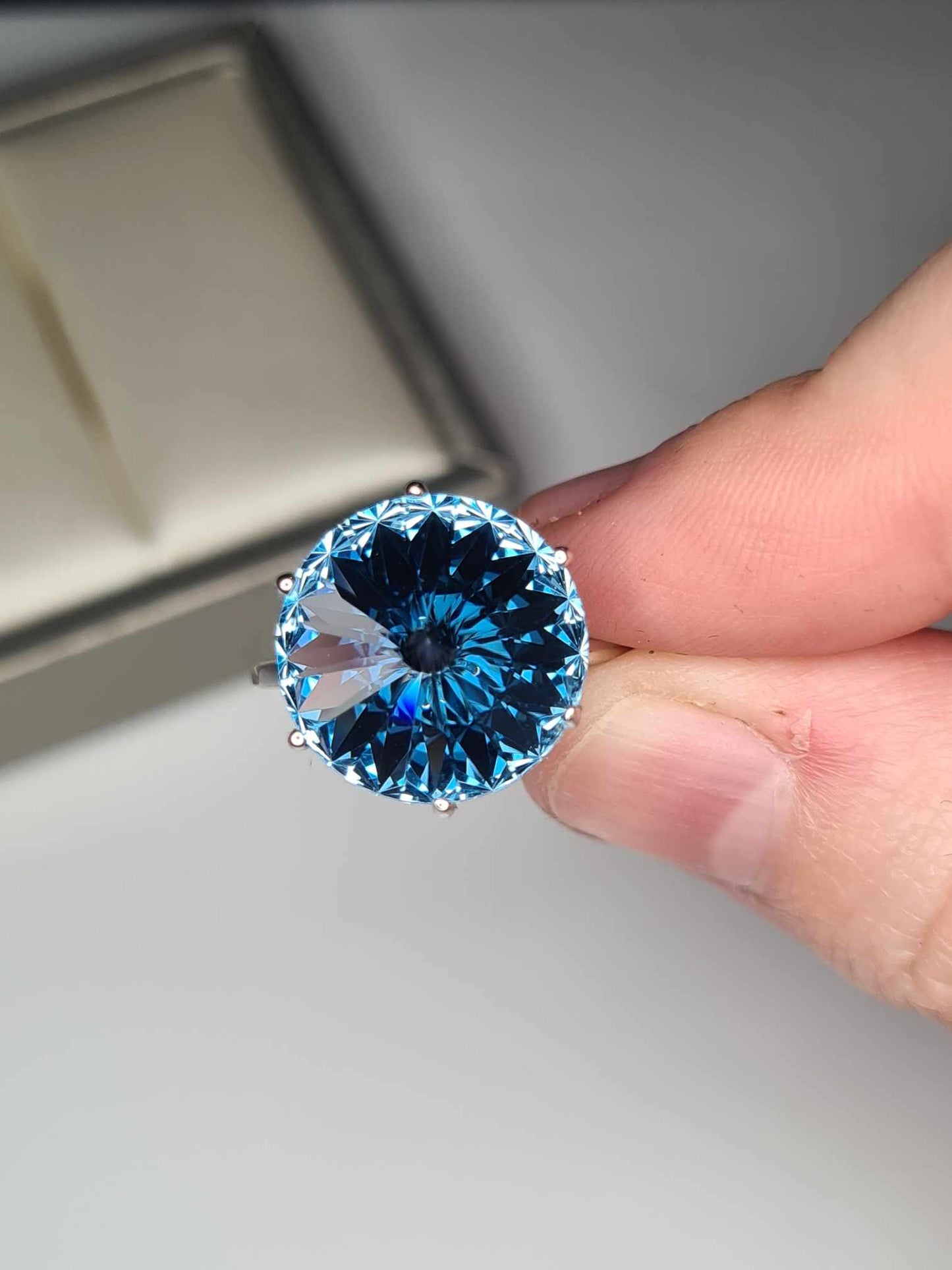 5.600ct Aquamarine Swarovski Crystal Solitaire Ring 925 Sterling Silver SIZE O