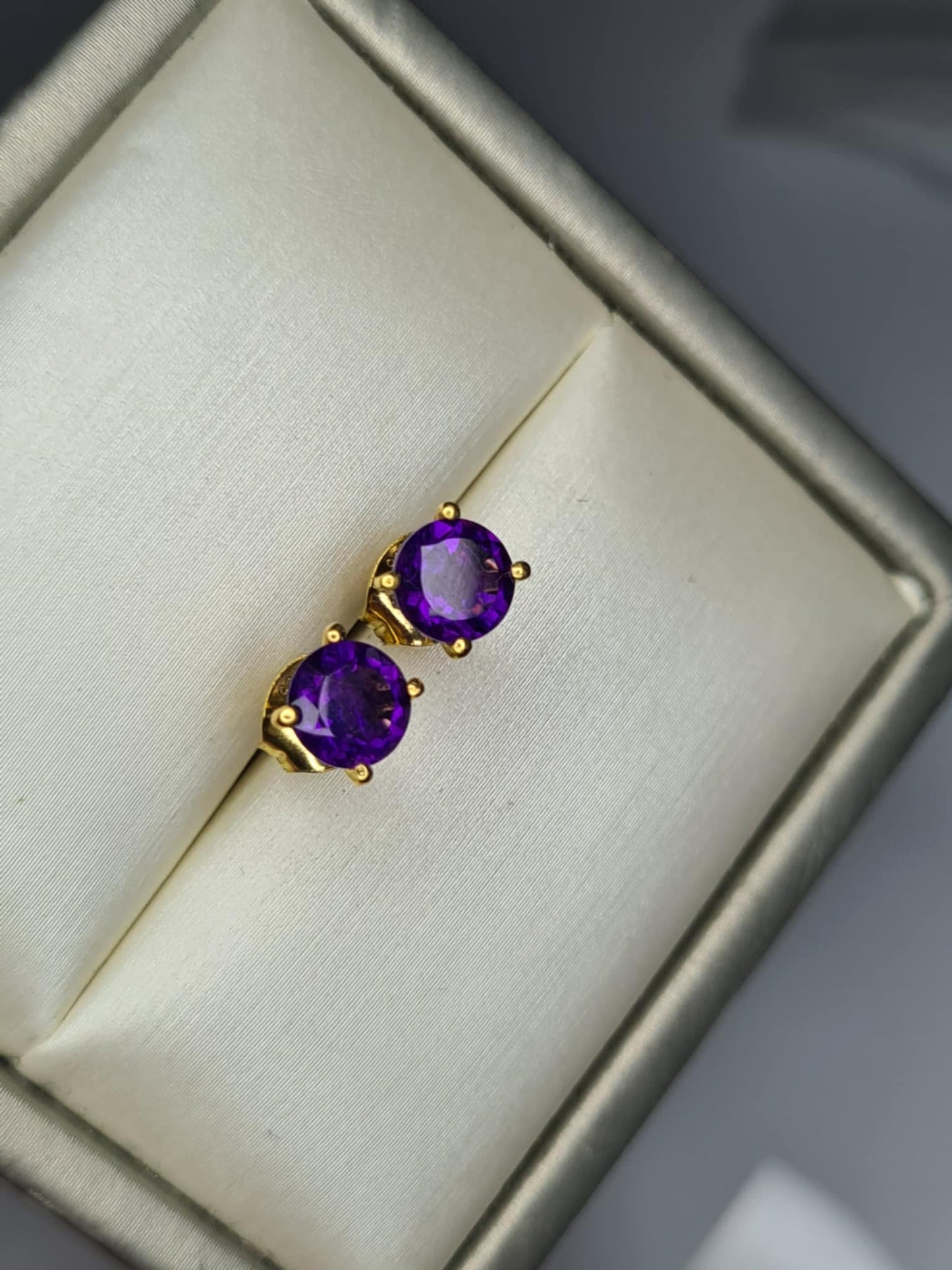 AAA 1.50ct African Amethyst Solitaire Stud Earring in 18K Gold Overlay 925 Sterling Silver