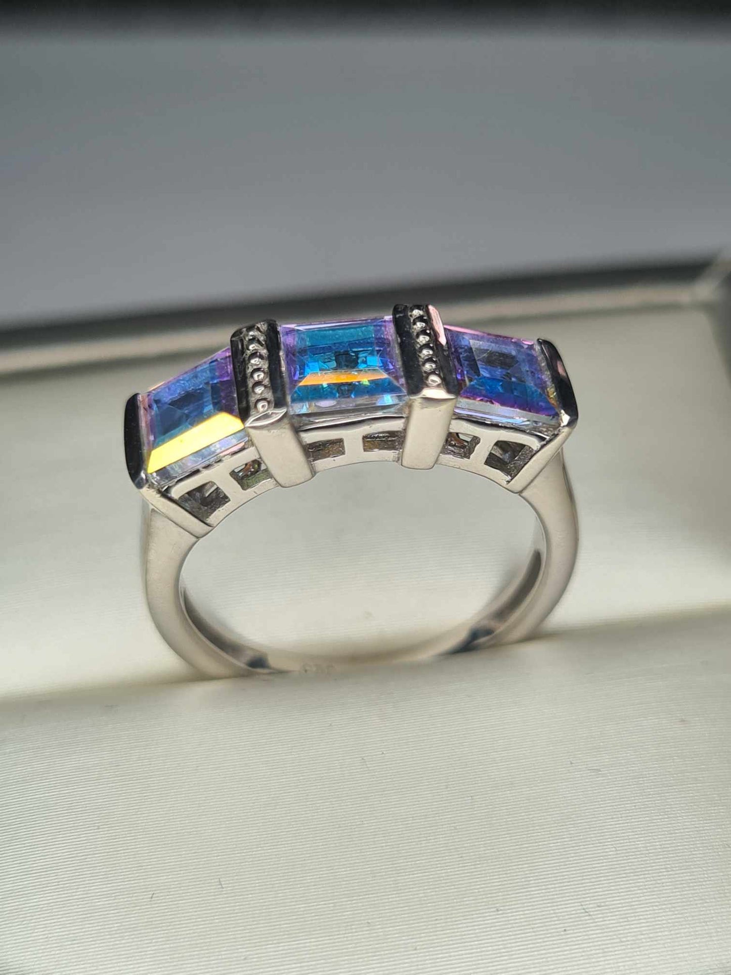 2.601ct Mercury Mystic Topaz Trilogy Ring in Rhodium Overlay 925 Sterling Silver SIZE M