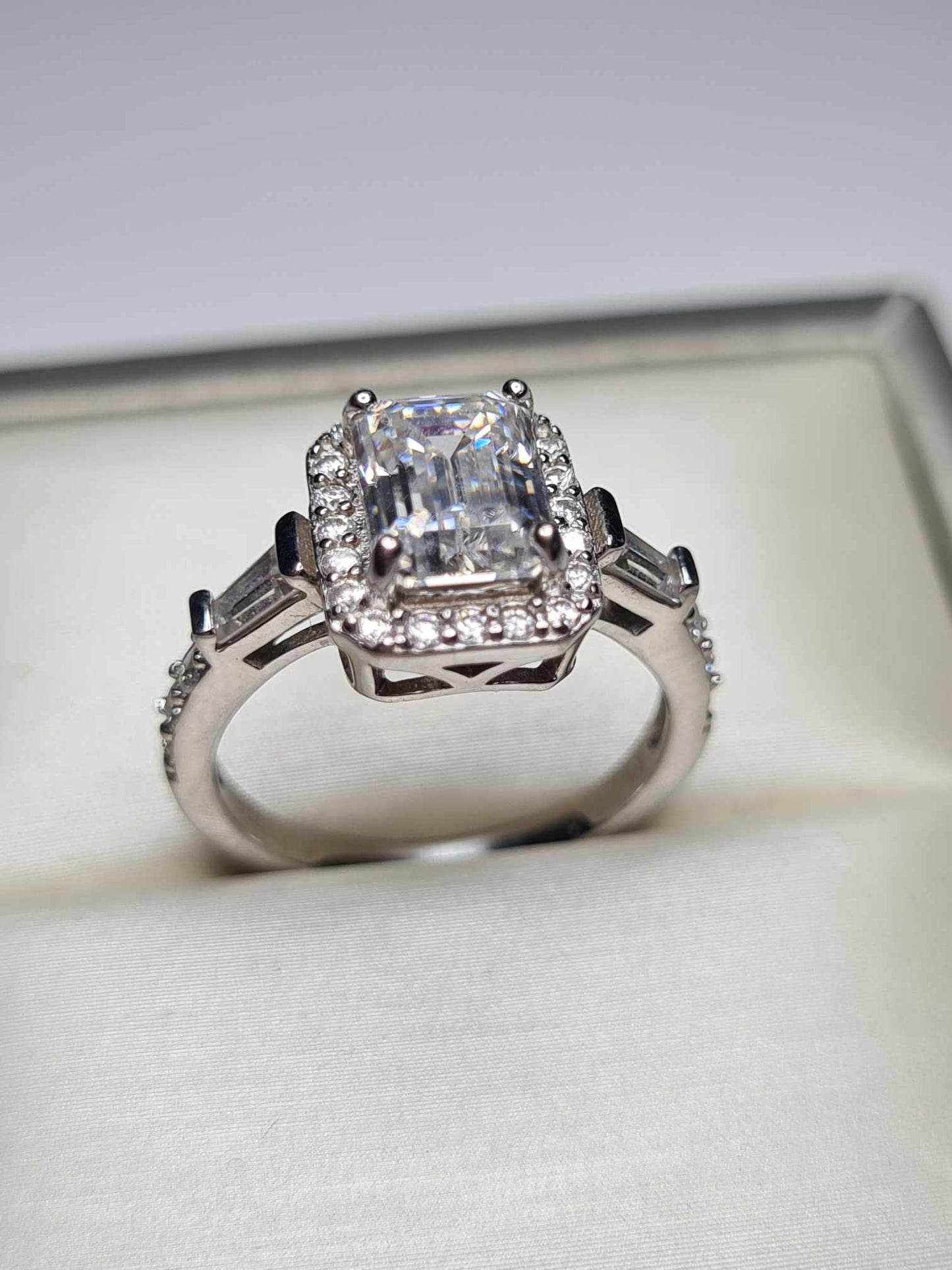 2.42 Ct Moissanite Halo Ring in 925 Sterling Silver with Rhodium Overlay SIZE Q