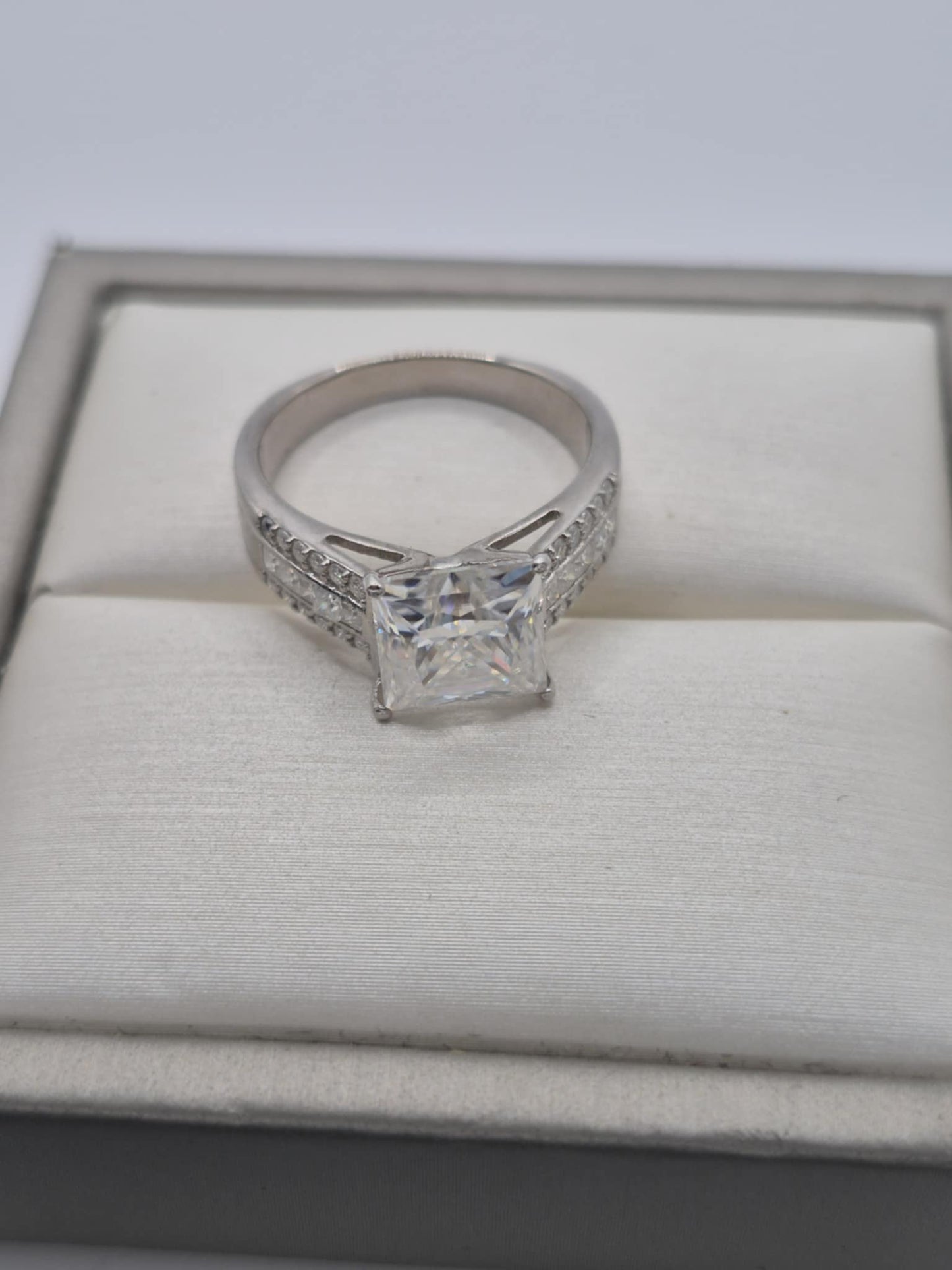 3.21ct Princess Cut Moissanite Ring in Rhodium Overlay 925 Sterling Silver SIZE N