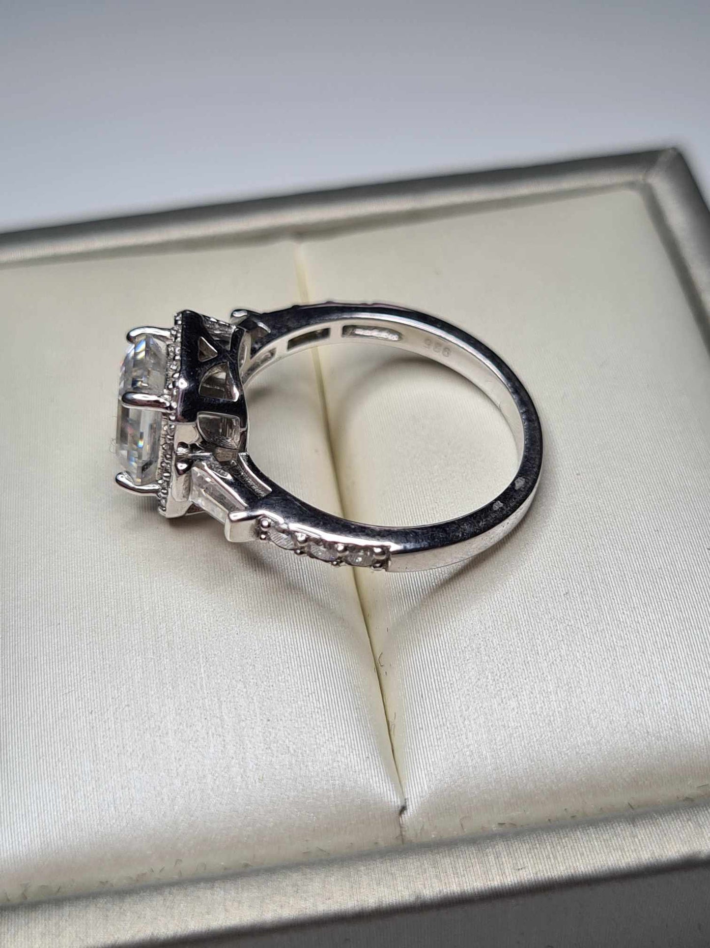 2.42 Ct Moissanite Halo Ring in 925 Sterling Silver with Rhodium Overlay SIZE Q