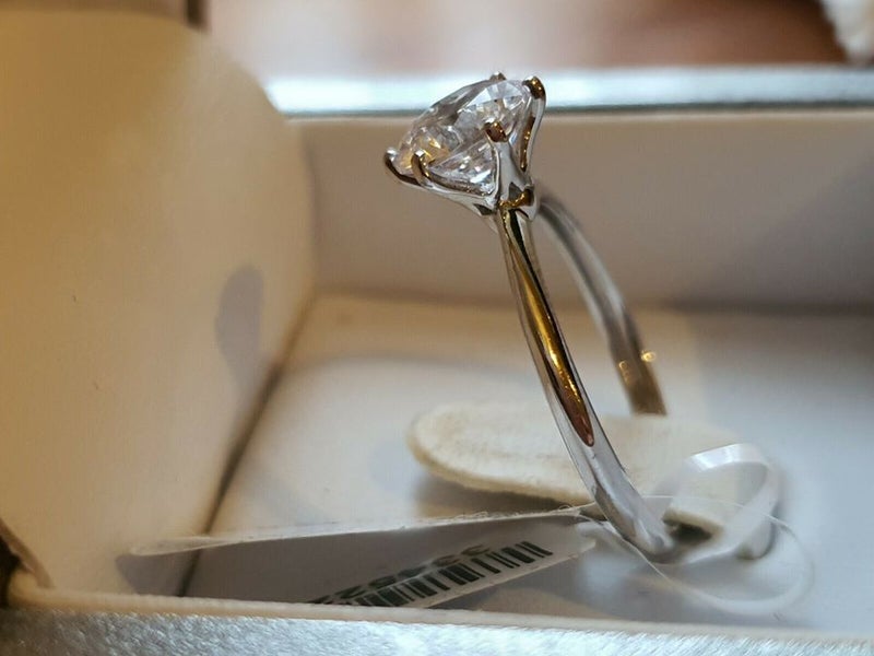 Swarovski Zirconia Solitaire Engagement Style Ring SIZES N,O,R,S,T