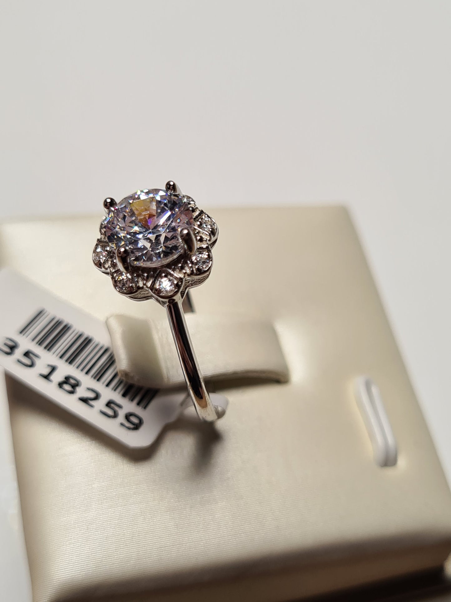 Swarovski zirconia Floral Halo Ring Set In 925 Sterling Silver SIZES P,S