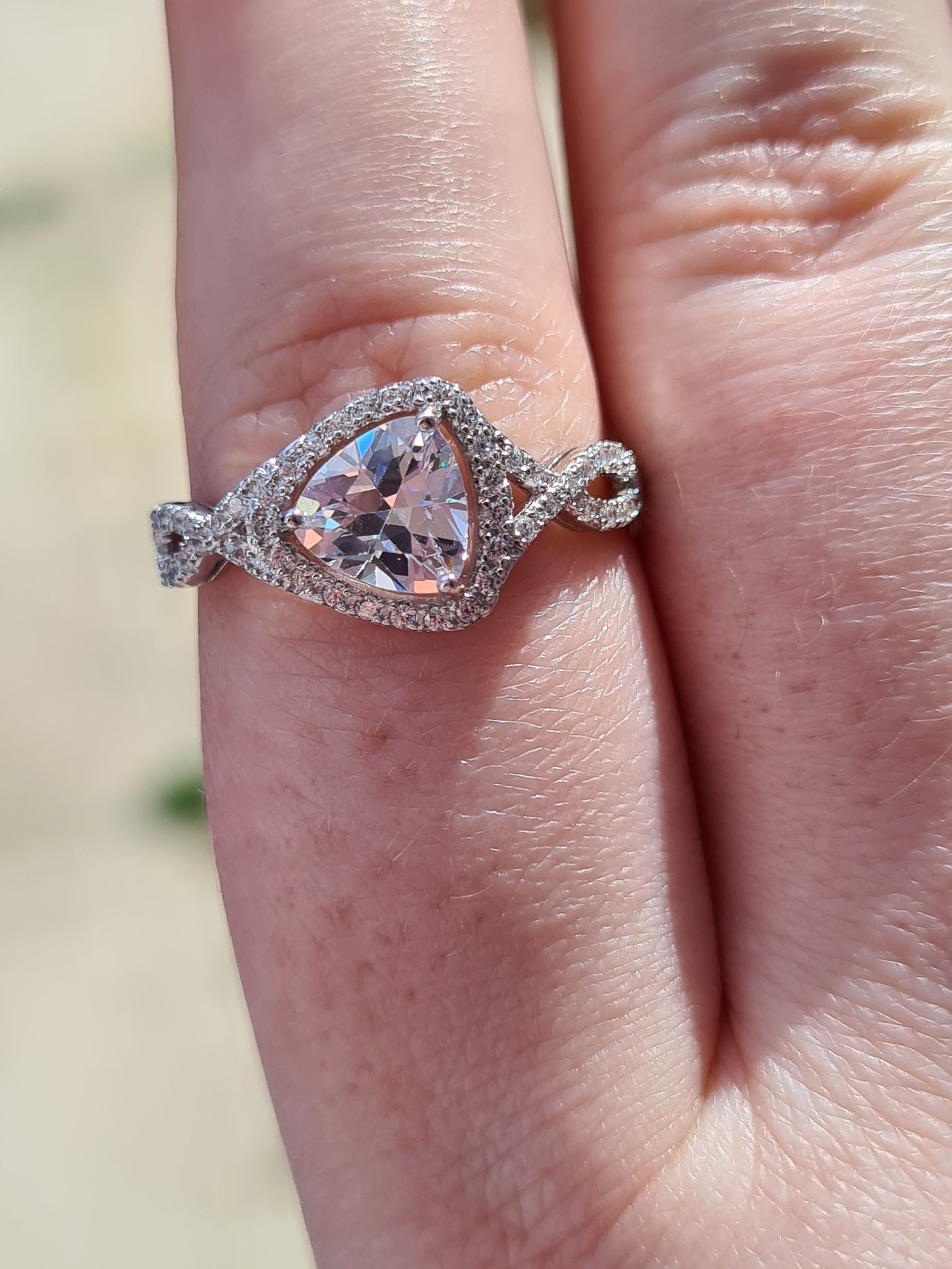 Simulated Diamond Criss-Cross  Ring 925 Sterling Silver SIZE S