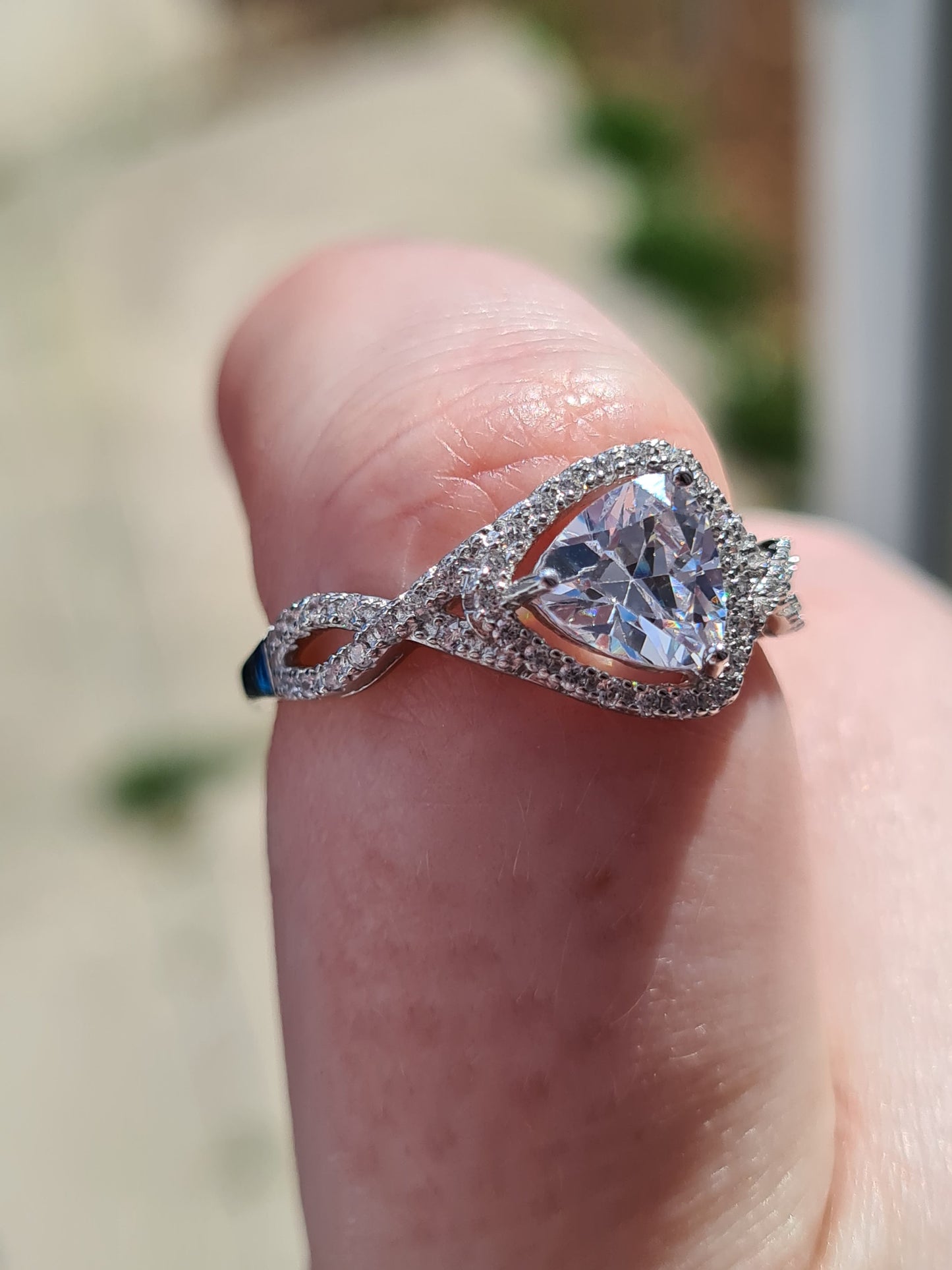 Simulated Diamond Criss-Cross  Ring 925 Sterling Silver SIZE S