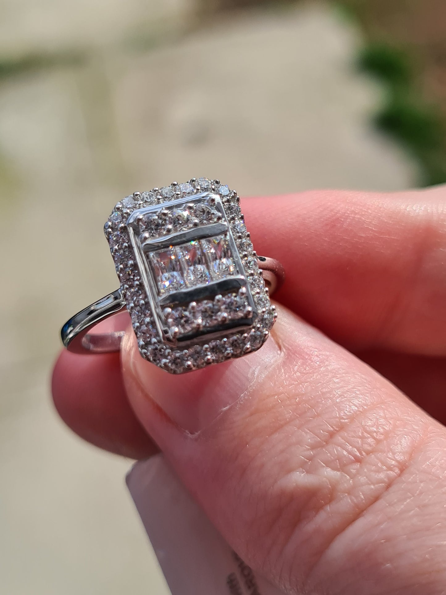 Swarovski Zirconia Cluster Cocktail Style Ring SIZE N