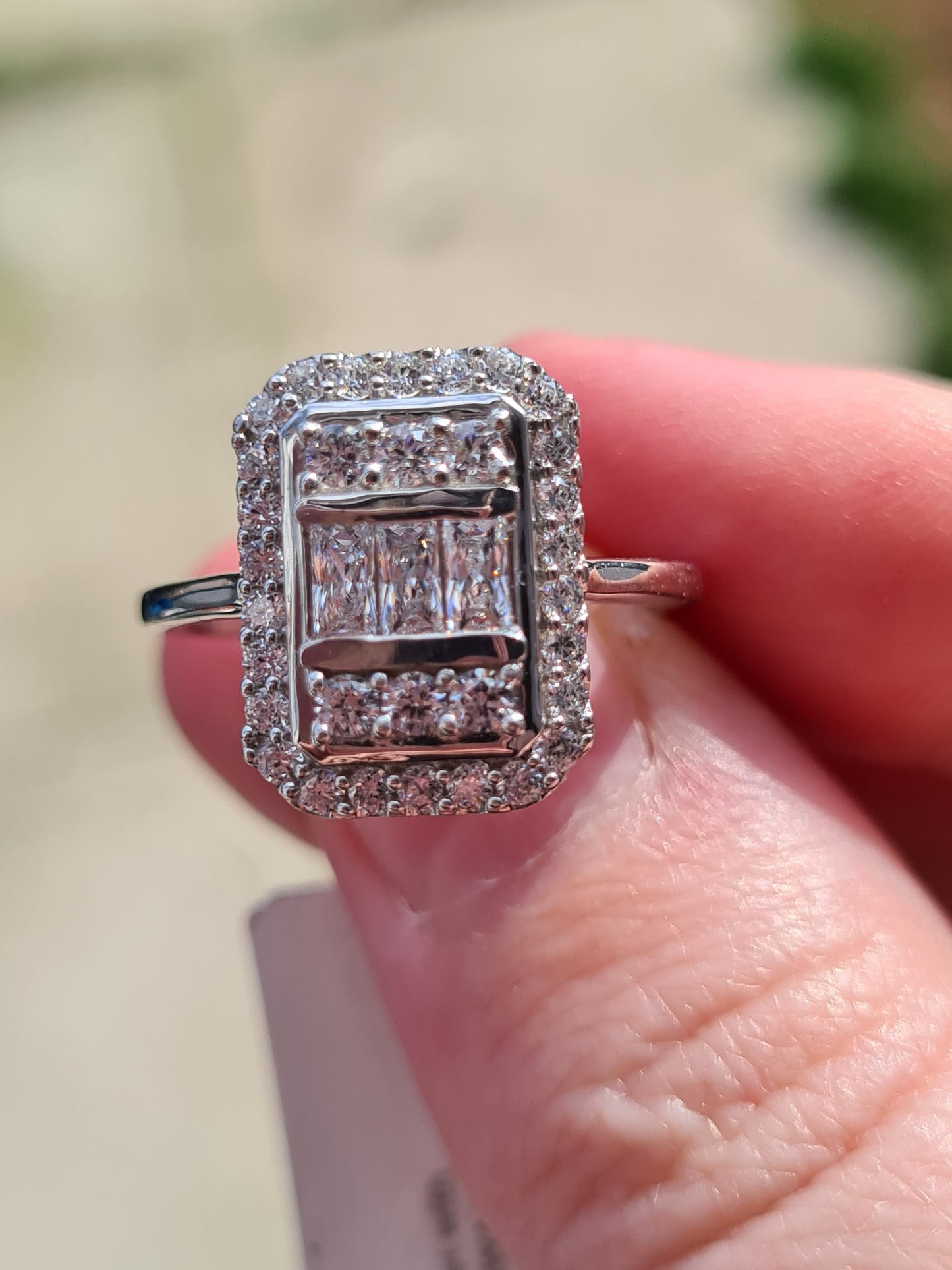 Swarovski Zirconia Cluster Cocktail Style Ring SIZE N