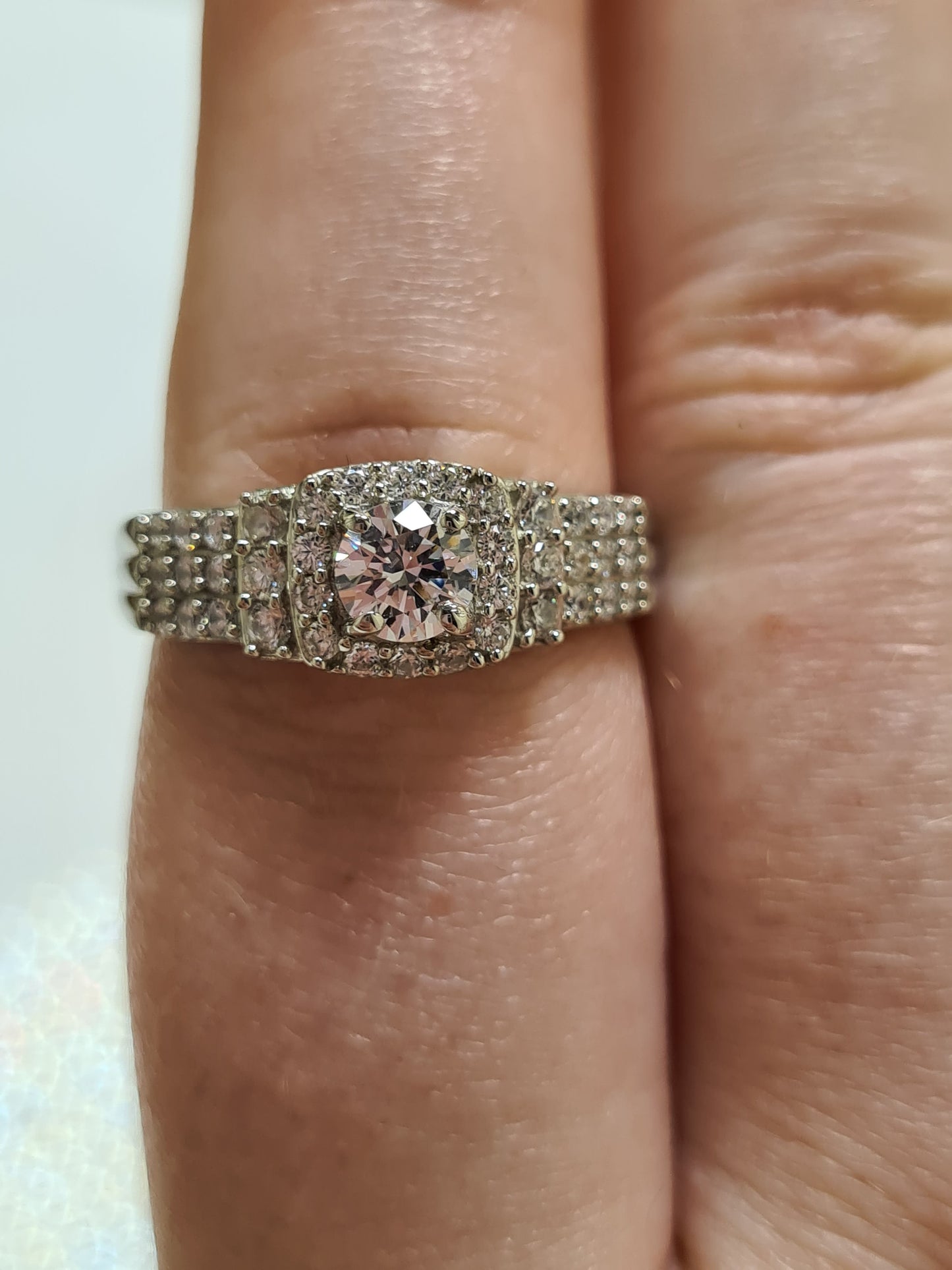 Swarovski Zirconia Cluster Engagement Style Ring SIZE P