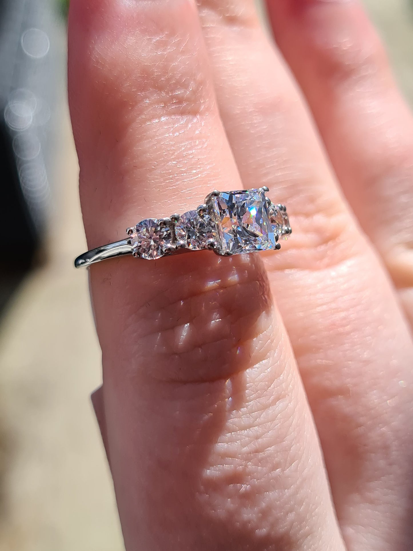 Swarovski Zirconia 5 Stone Ring Sterling Silver SIZE M