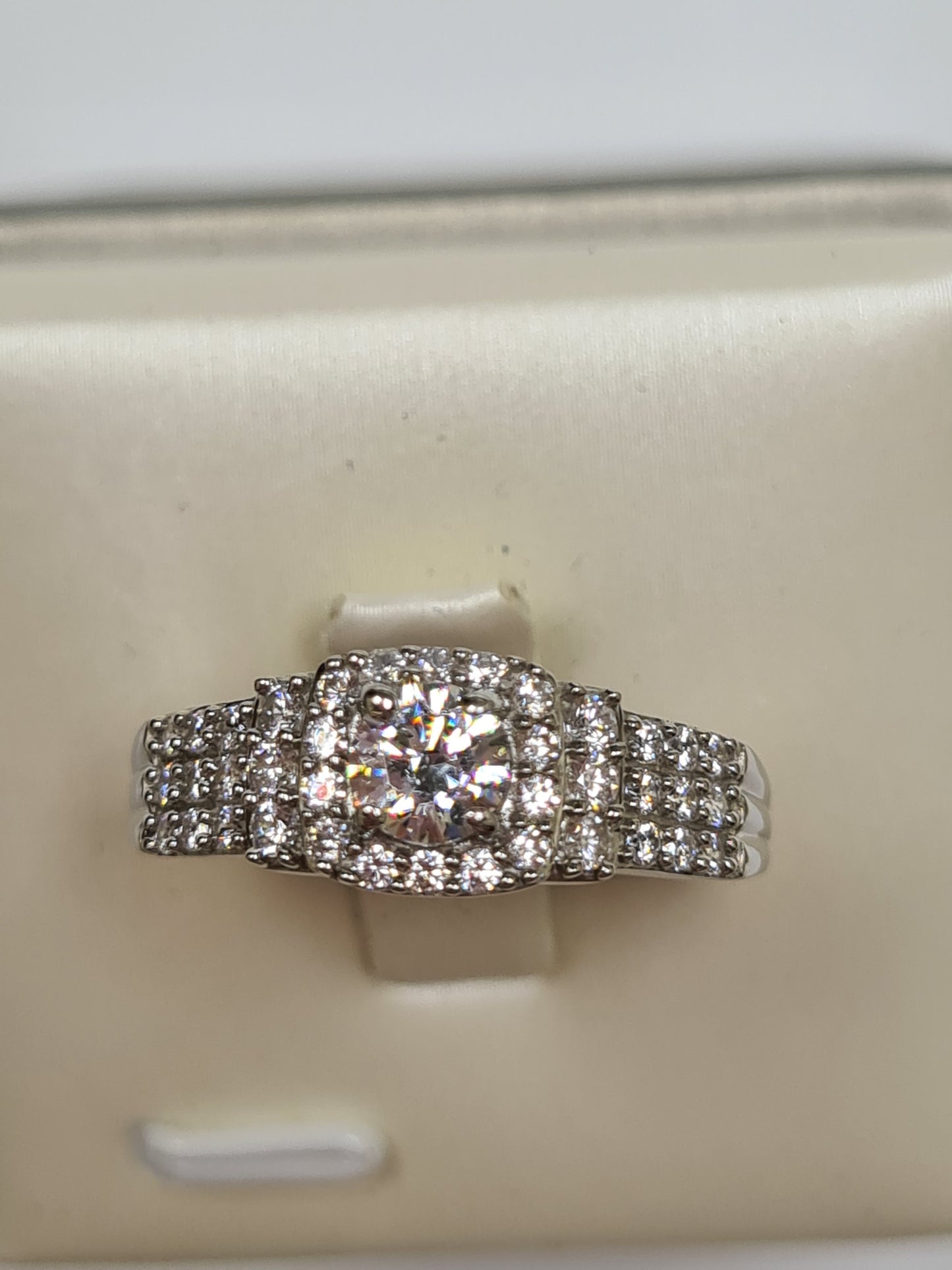 Swarovski Zirconia Cluster Engagement Style Ring SIZE P