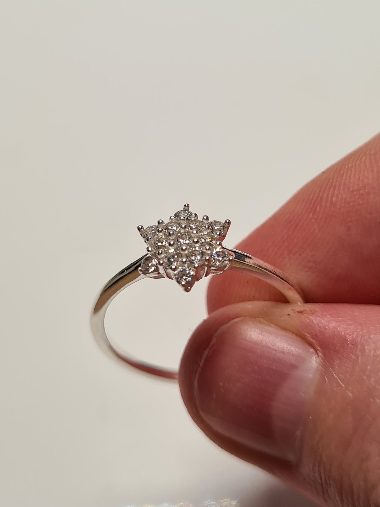 Swarovski Zirconia Star Cluster Ring Sterling Silver SIZE P