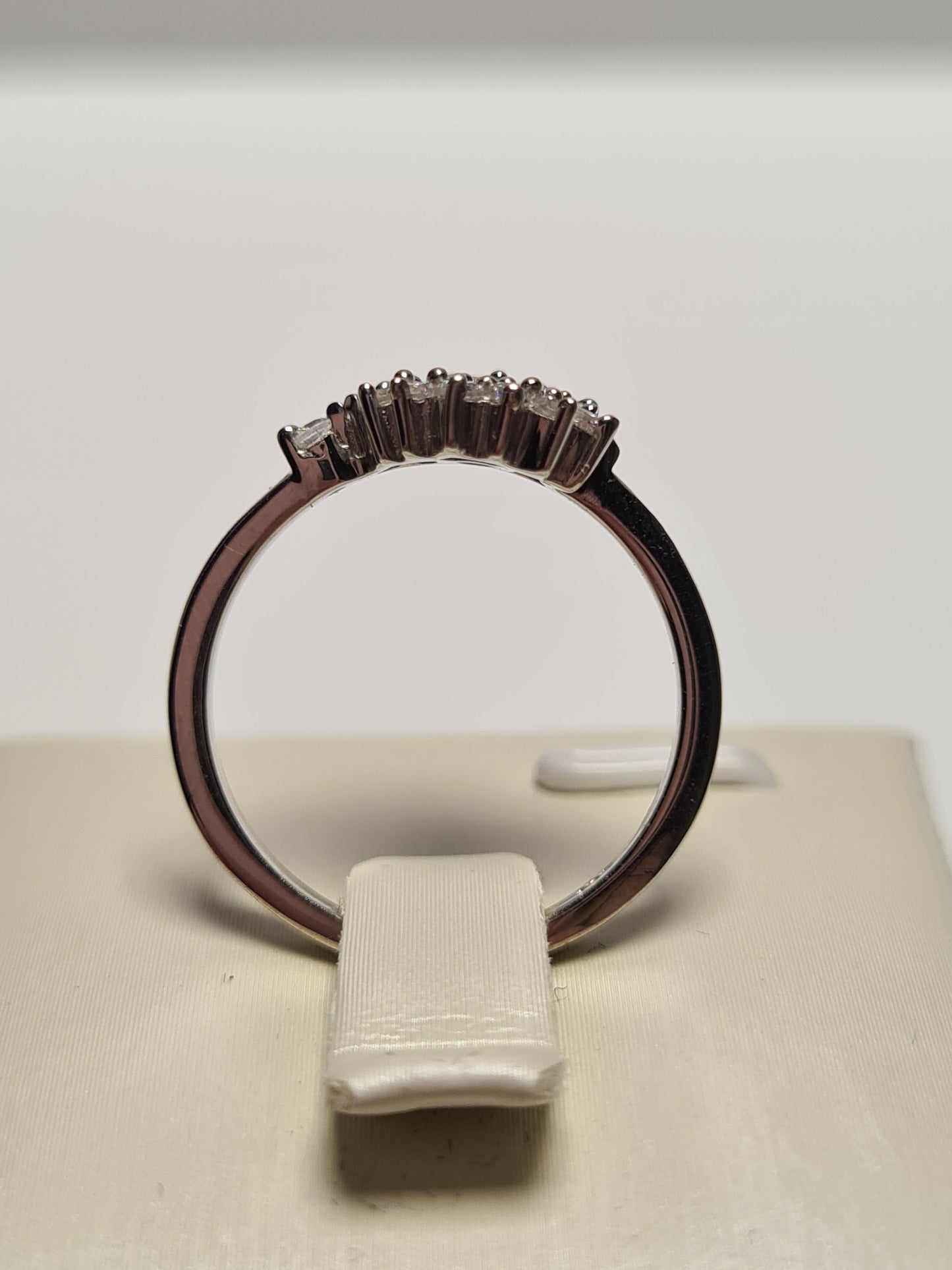 Swarovski Zirconia Unique Cluster Ring SIZE L